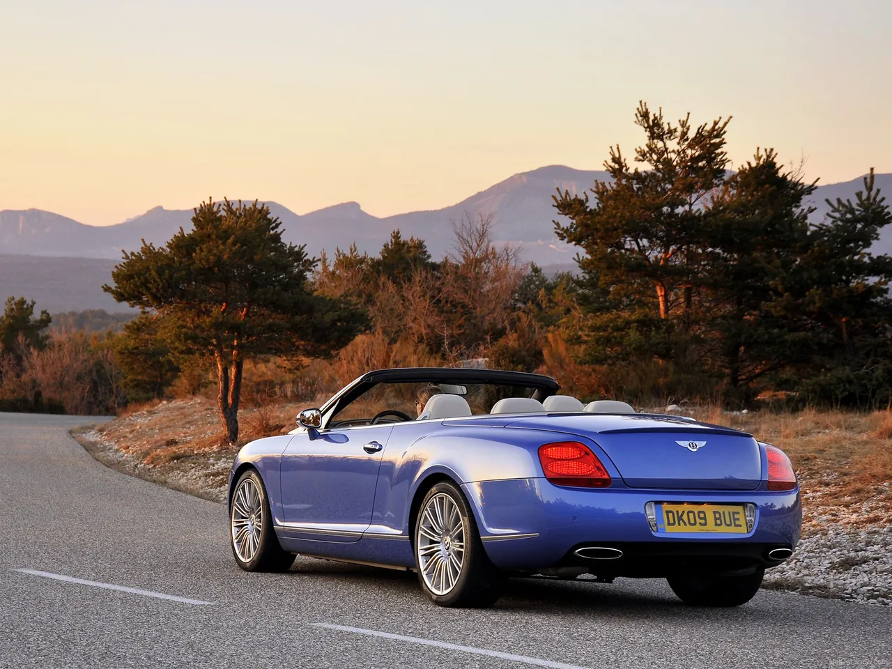 Bentley Continental GTC Speed (2010)