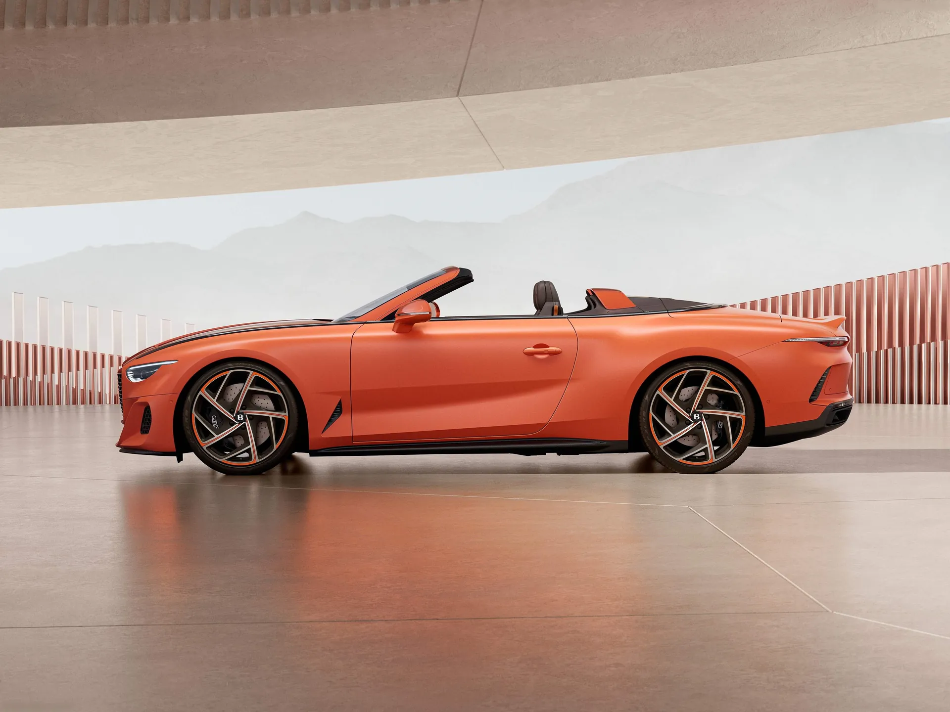 Bentley Batur Convertible (2025) – boční profil