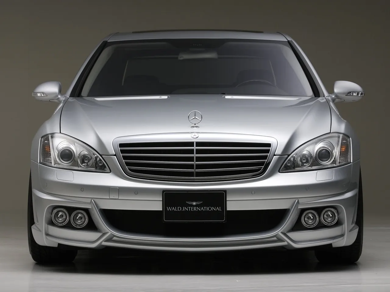 Wald Mercedes-Benz S-Class W221 (2007) – zepředu