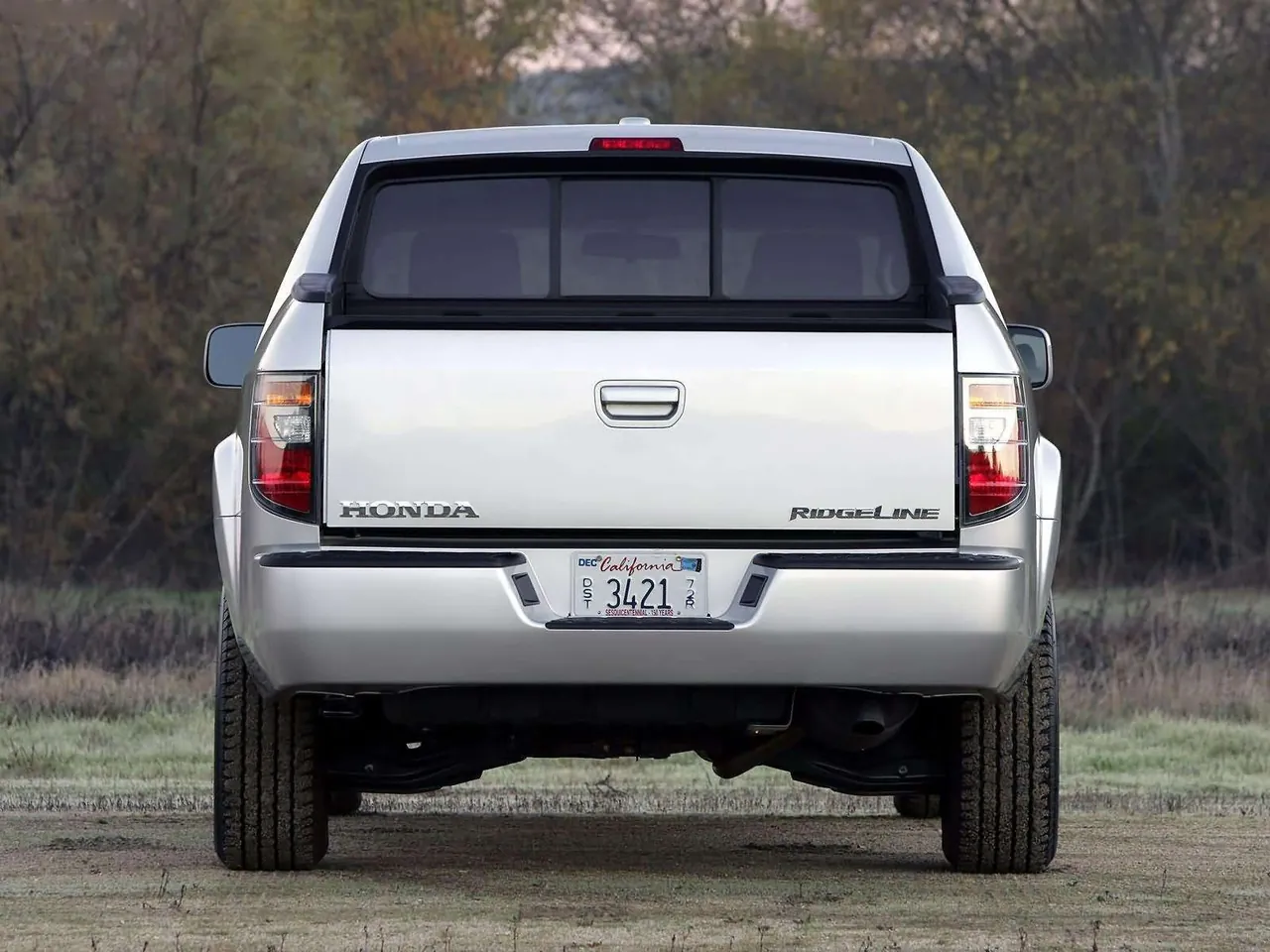 Honda Ridgeline RTL (2006) – zezadu