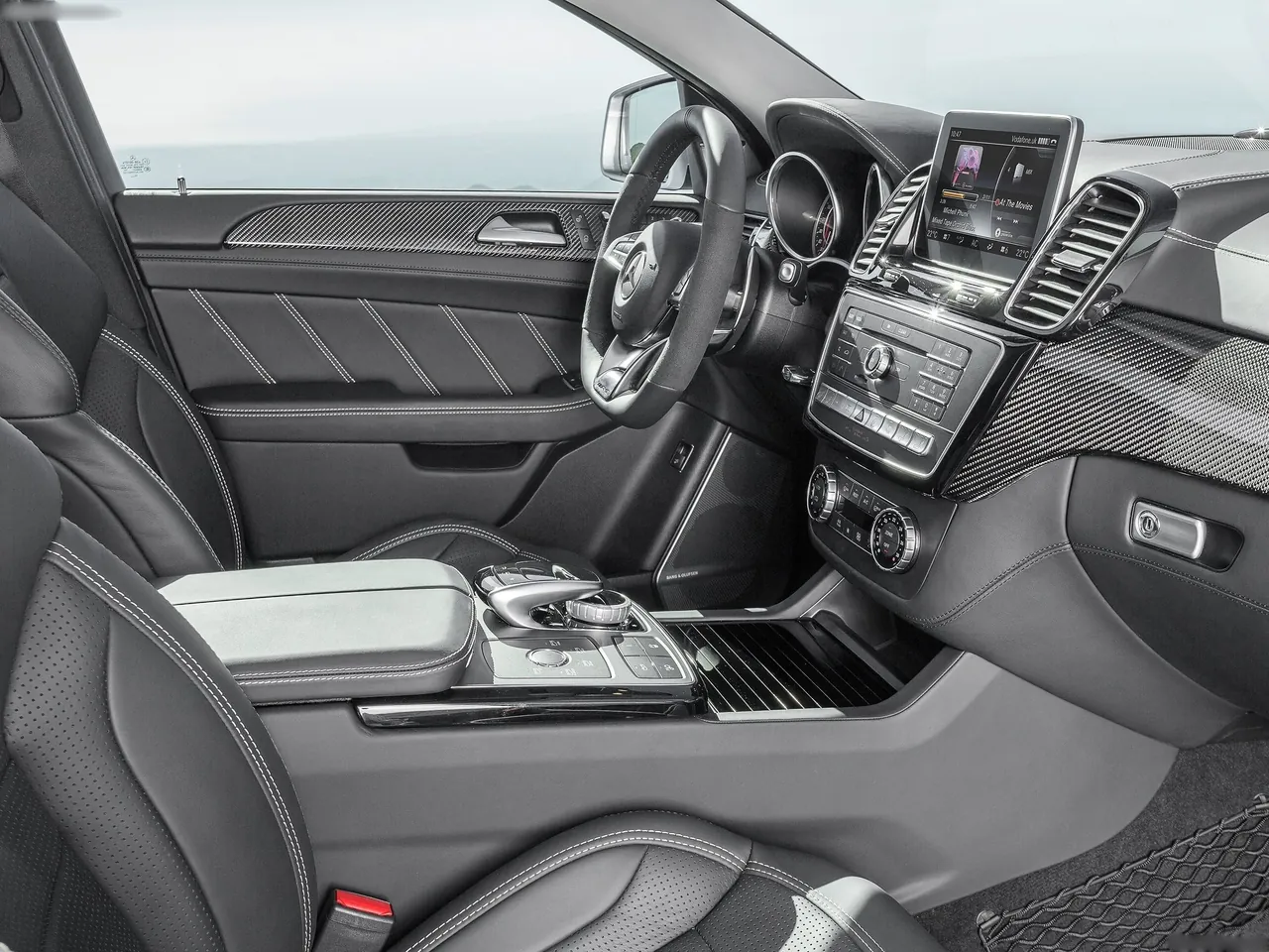 Mercedes-Benz GLE63 AMG Coupe (2016) – interiér
