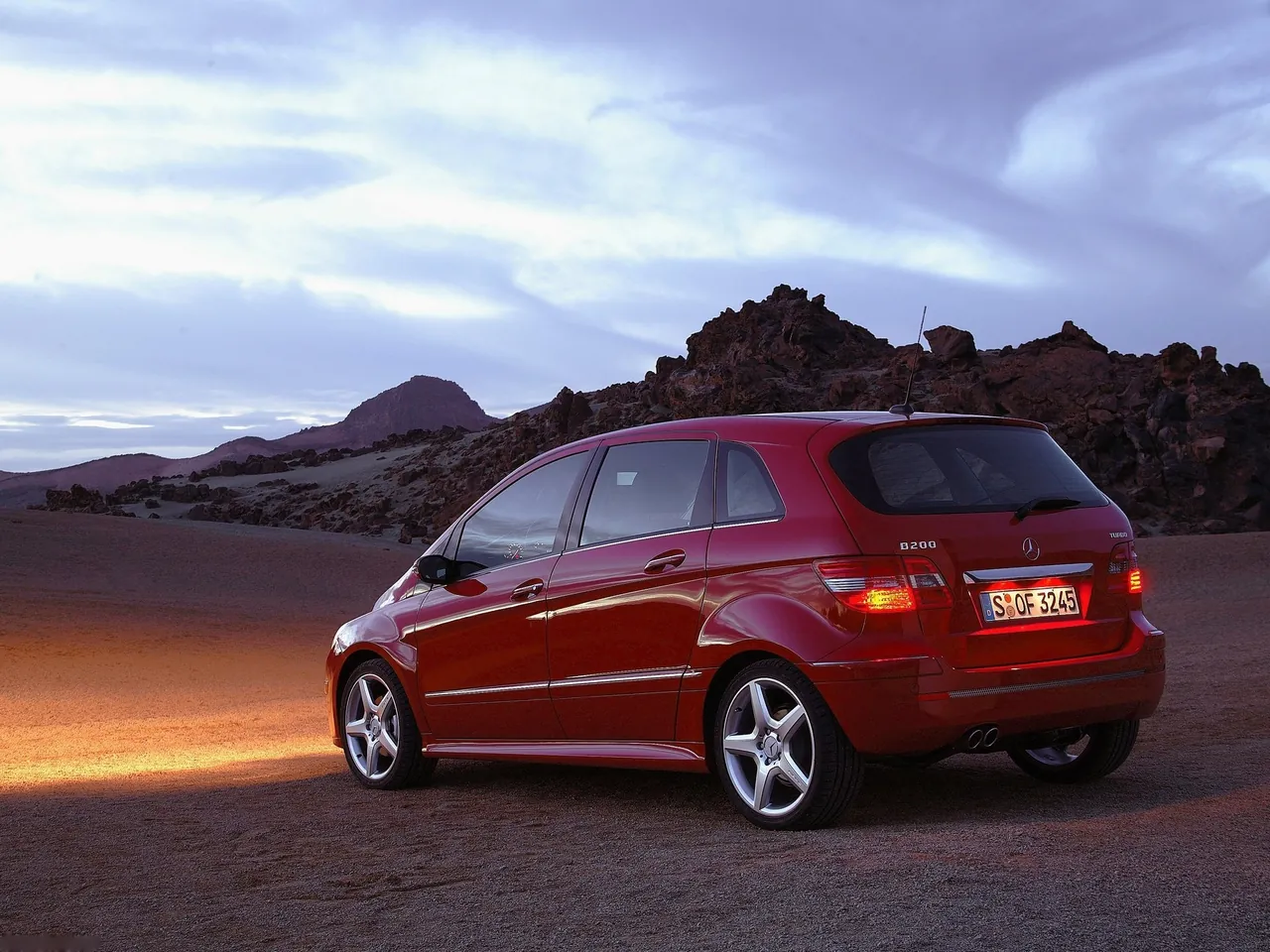 Mercedes-Benz B200 Turbo (2006) - Rear Three-Quarter