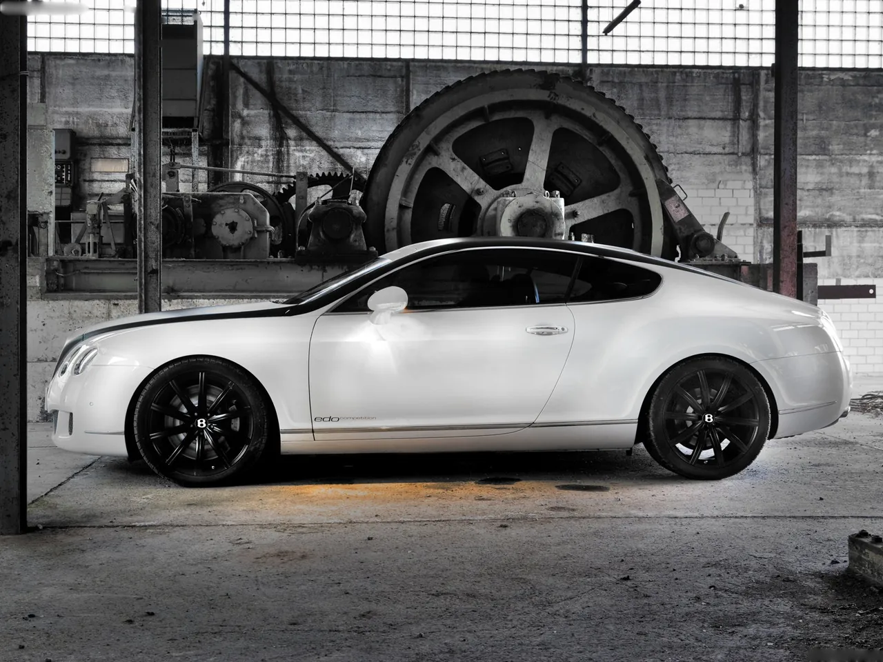 Edo Bentley Continental GT Speed (2009) – boční profil