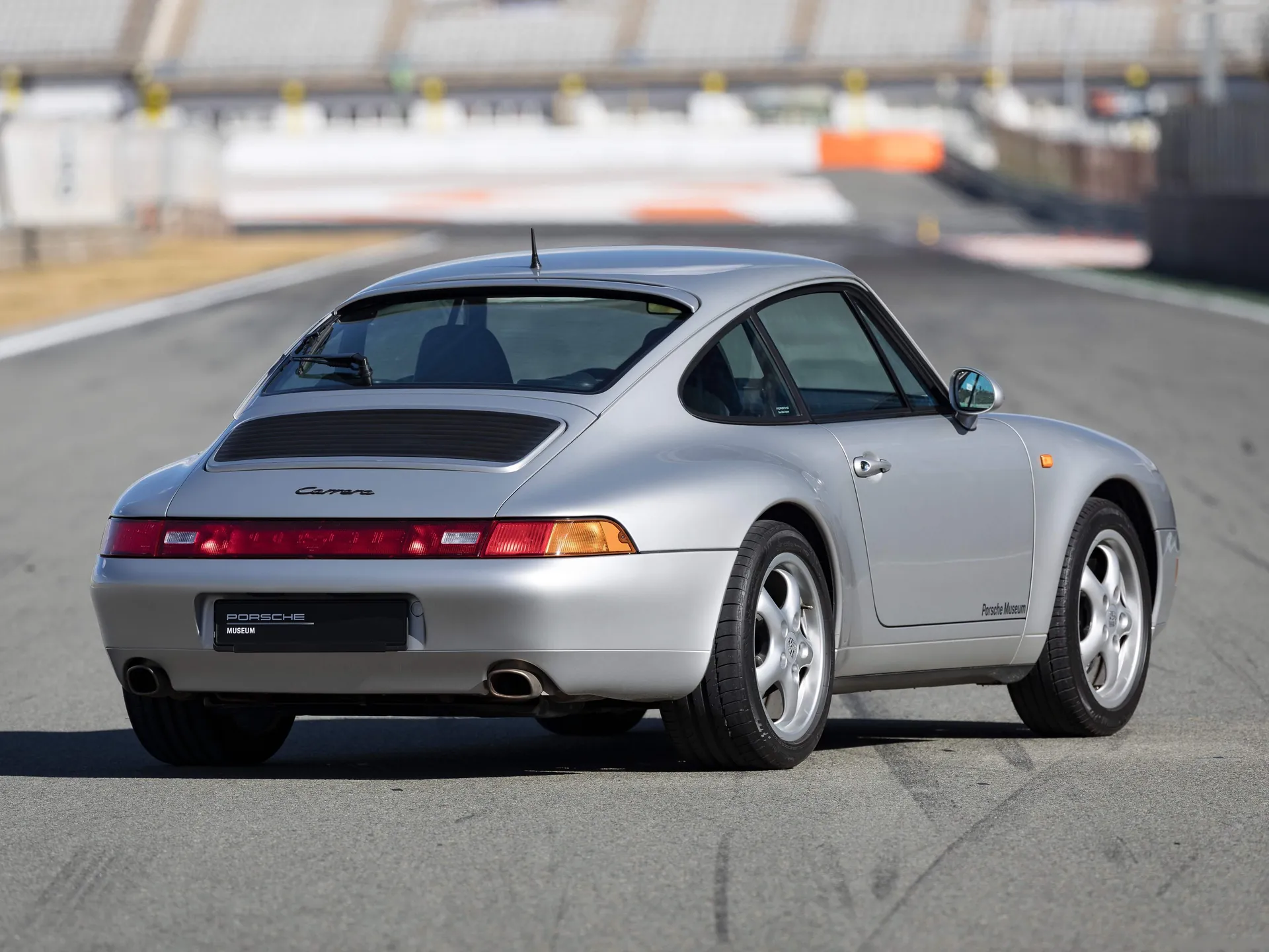 Porsche 911 Carrera (1997) - Rear Three-Quarter