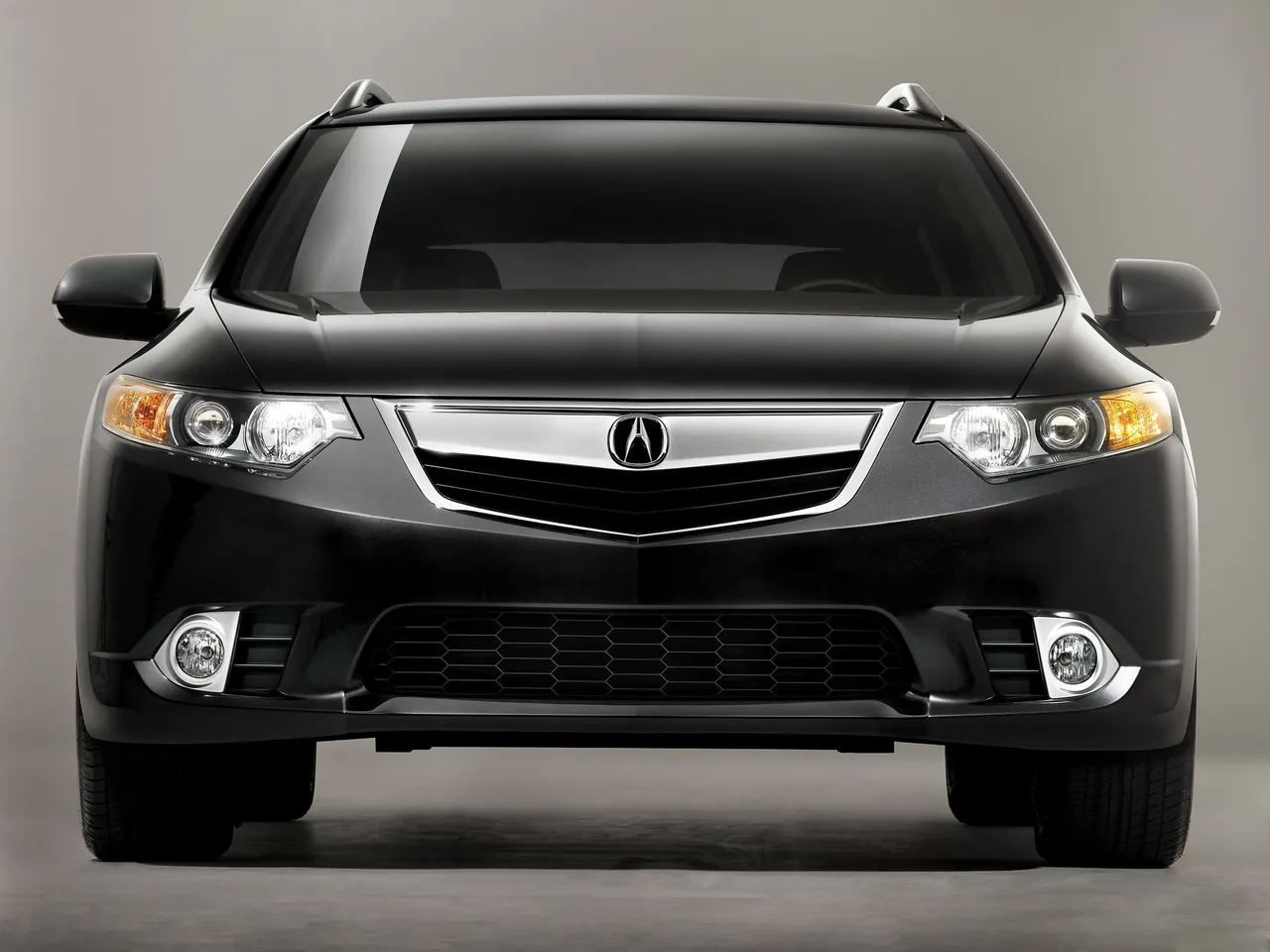 Acura TSX Sport Wagon (2011) - Front