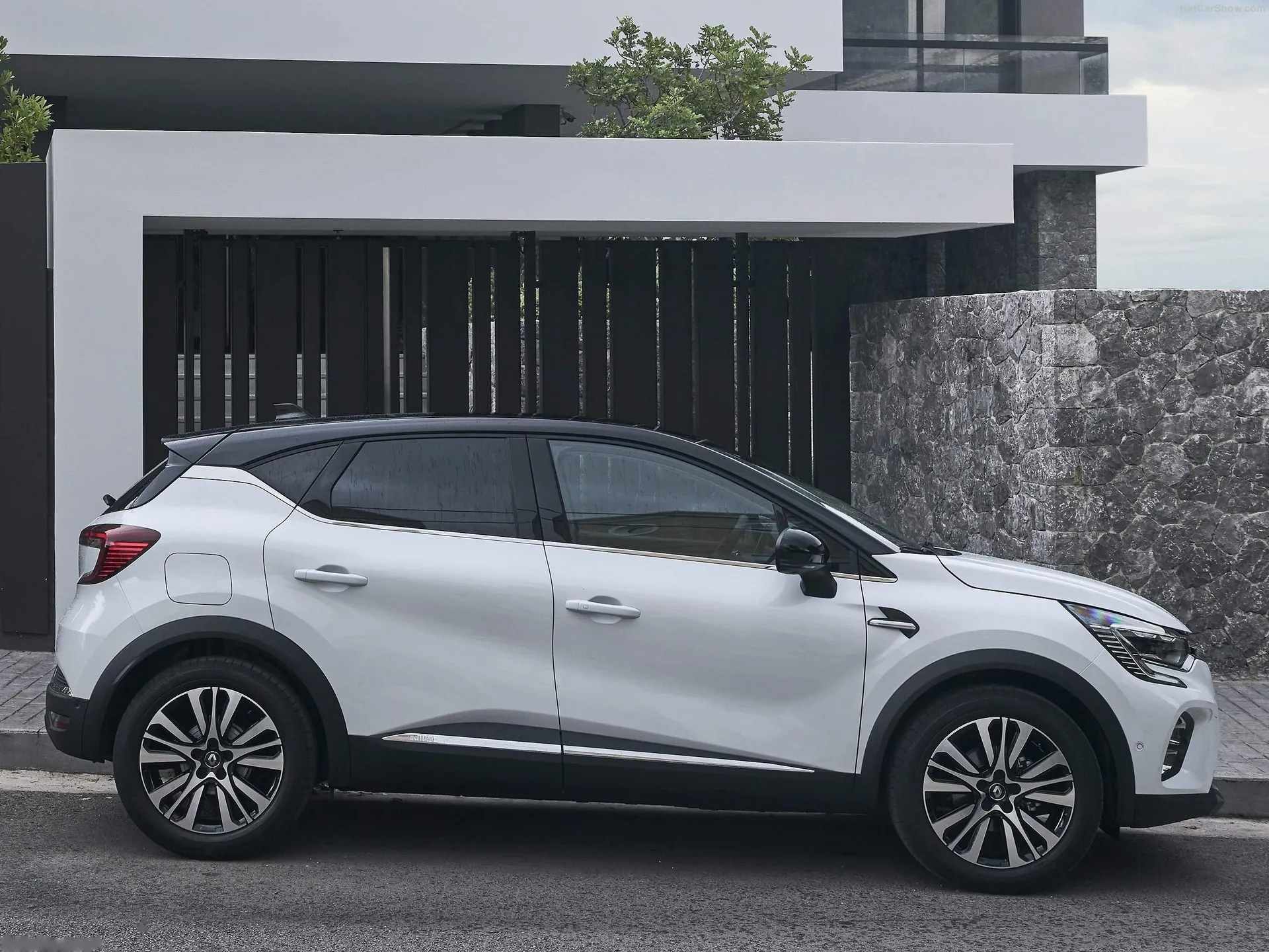 Renault Captur (2020) – boční profil