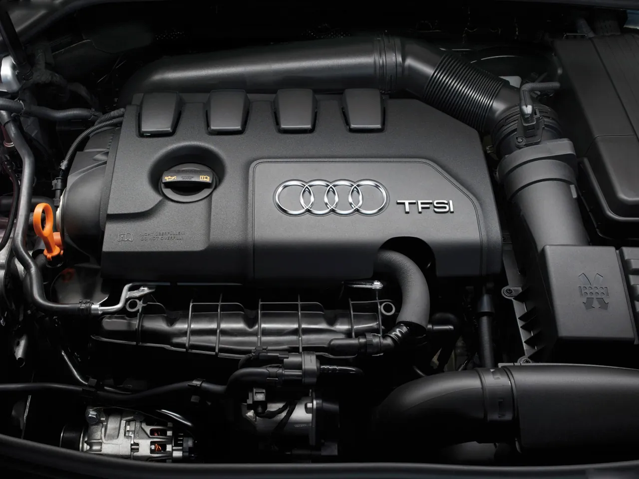 Audi A3 Cabriolet (2008) – motorový prostor