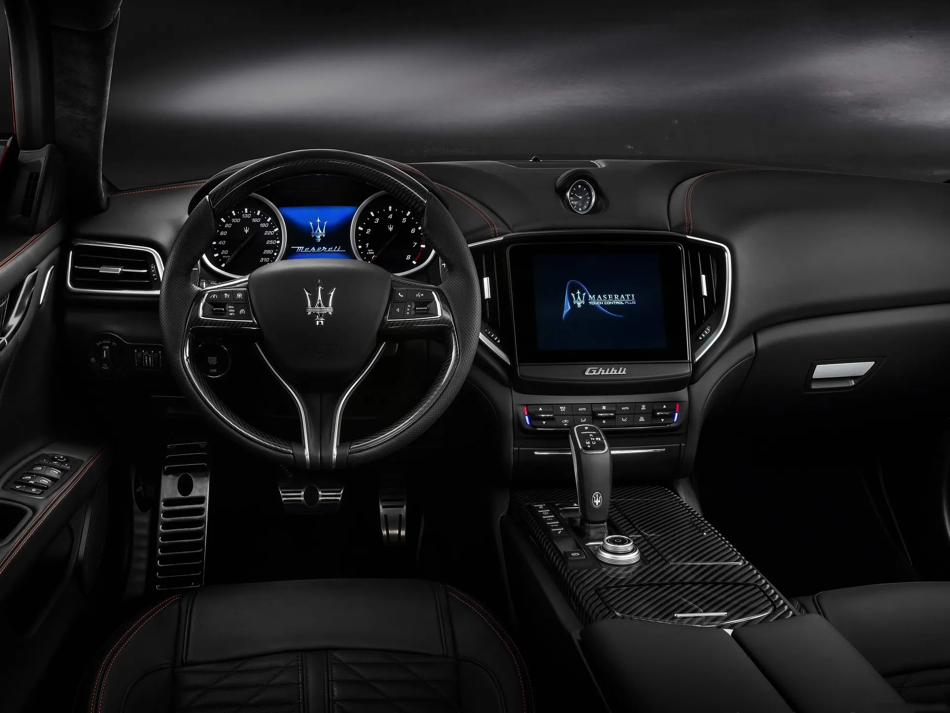 Maserati Ghibli (2019) – interiér