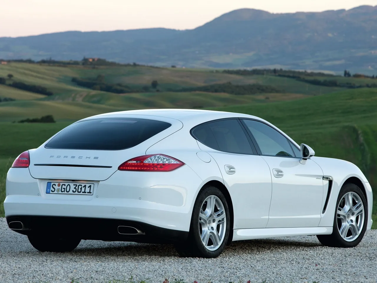 Porsche Panamera Diesel (2012) - Rear Three-Quarter