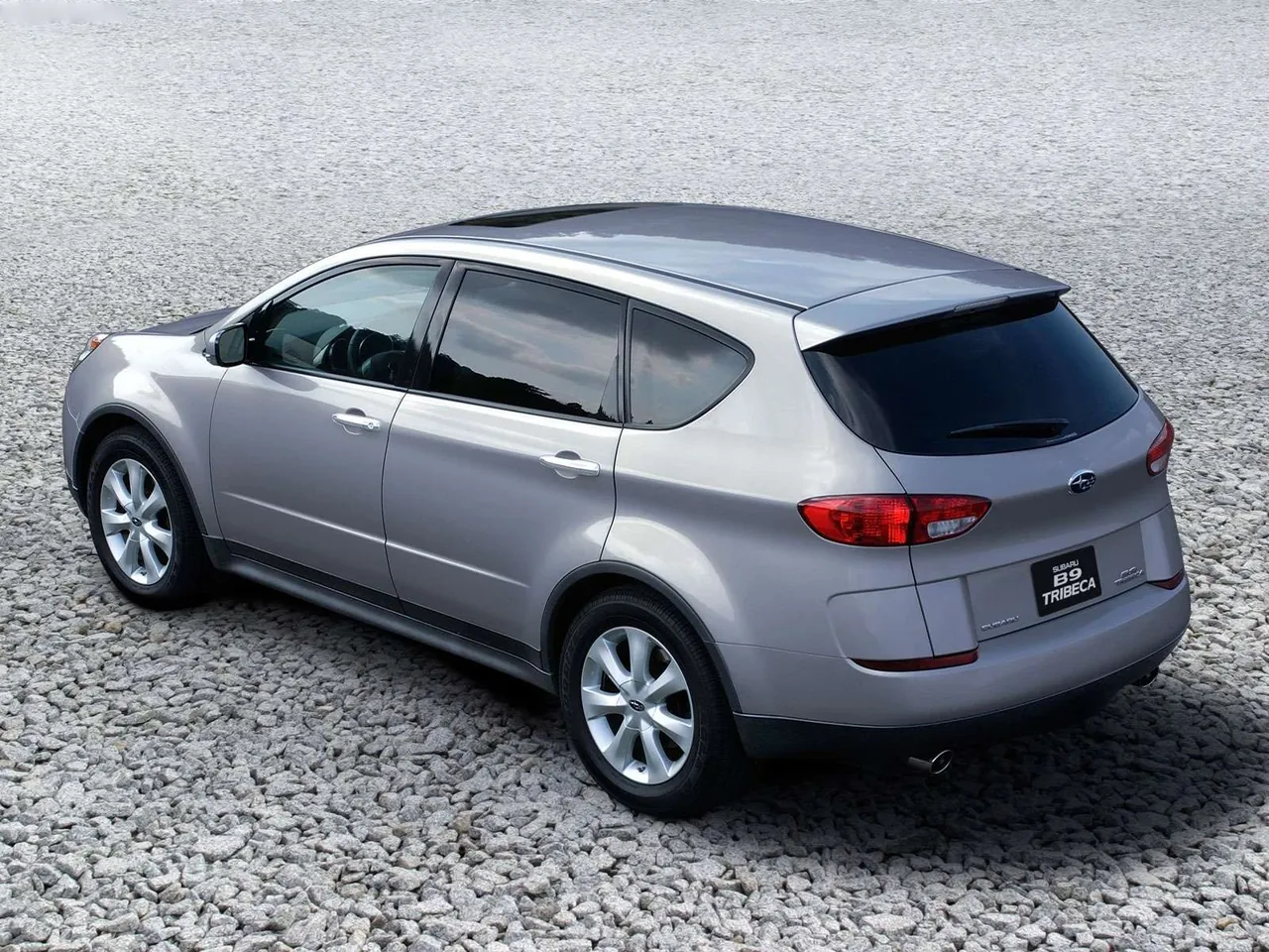 Subaru B9 Tribeca (2006) – zadní tříčtvrteční pohled