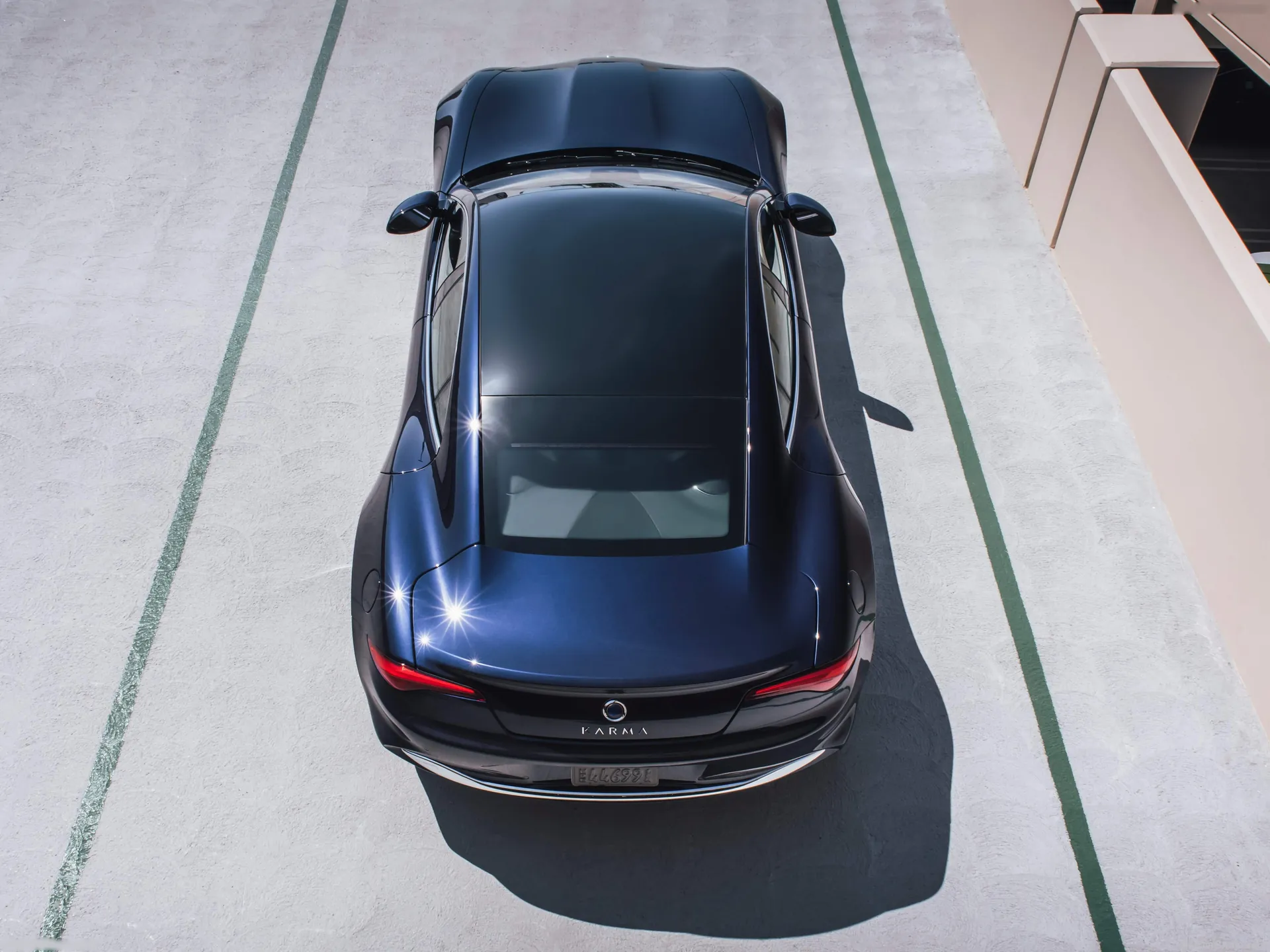 Karma Revero GT (2020) – zezadu