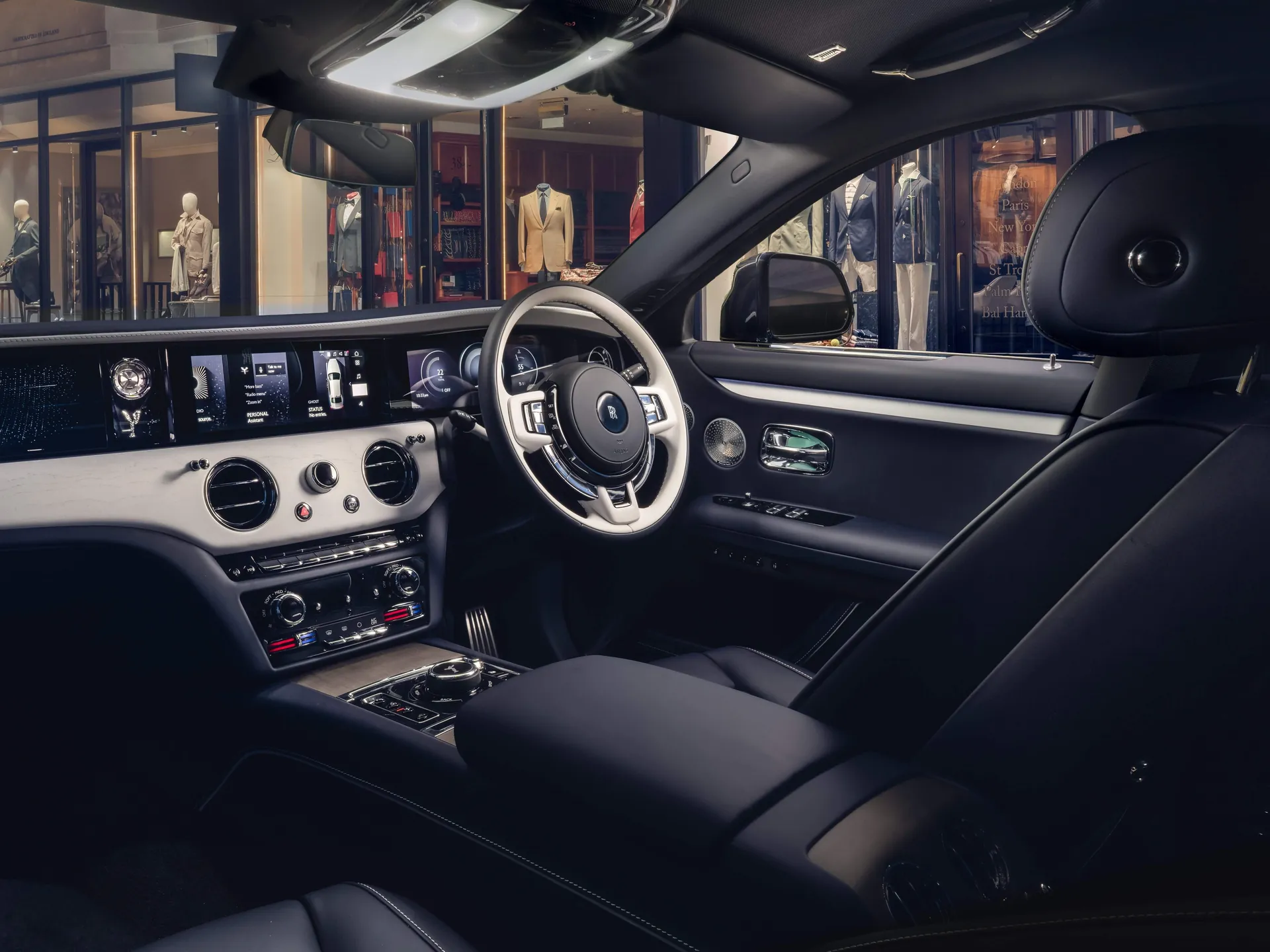 Rolls-Royce Ghost Extended Savile Row (2026) – interiér
