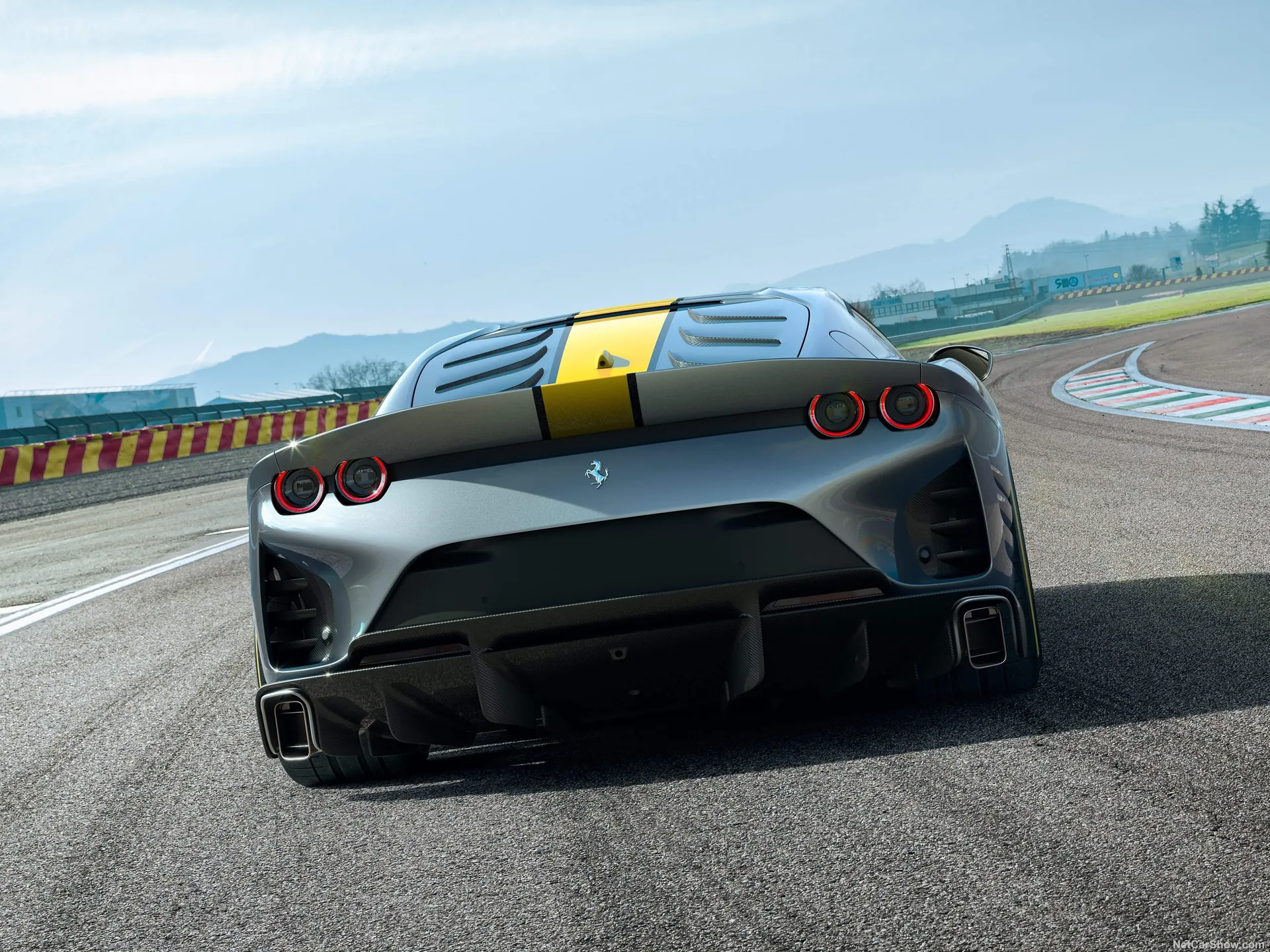 Ferrari 812 Competizione (2021) – zezadu