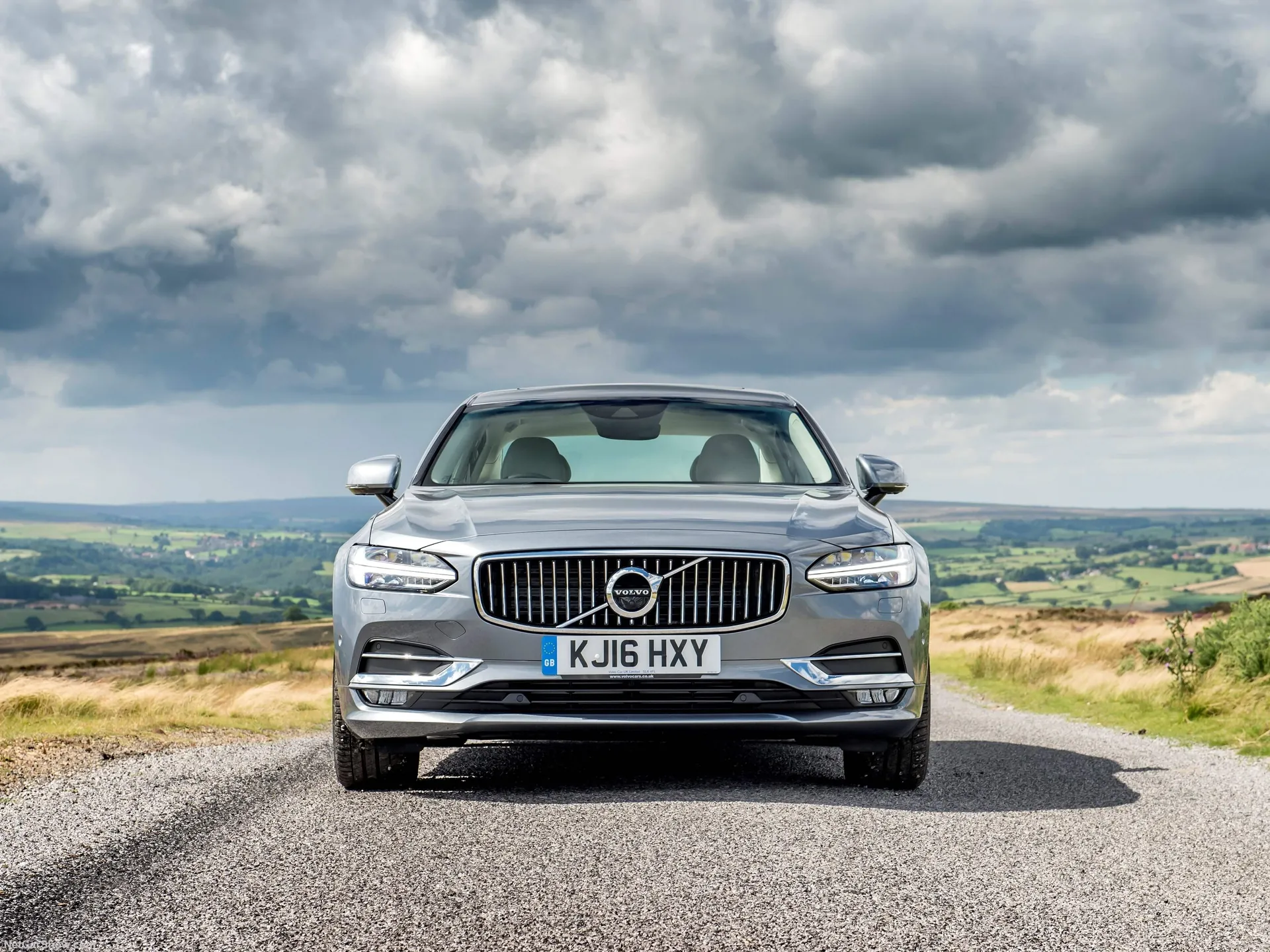 Volvo S90 (2017) – zepředu