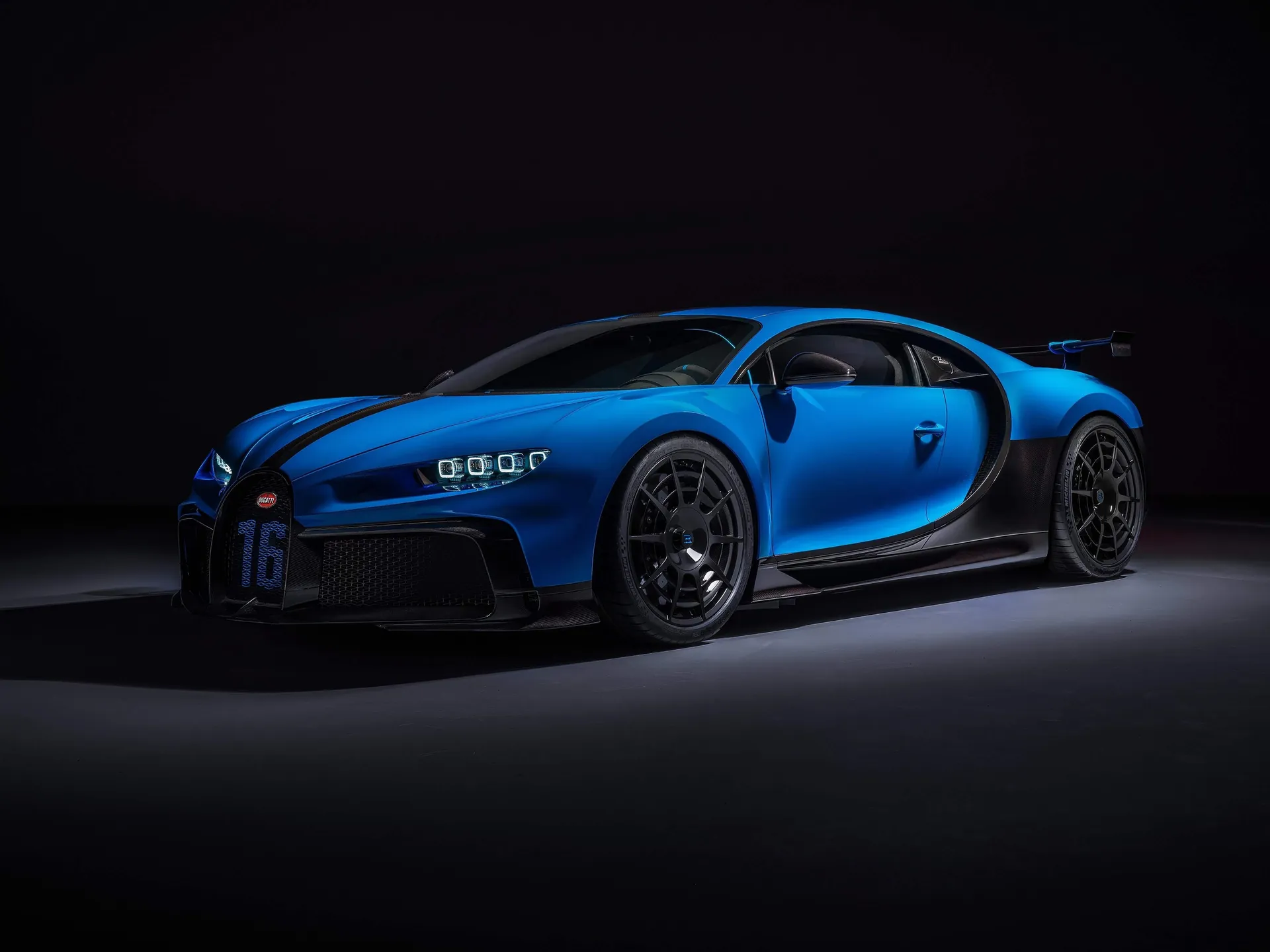 Bugatti Chiron Pur Sport (2021)