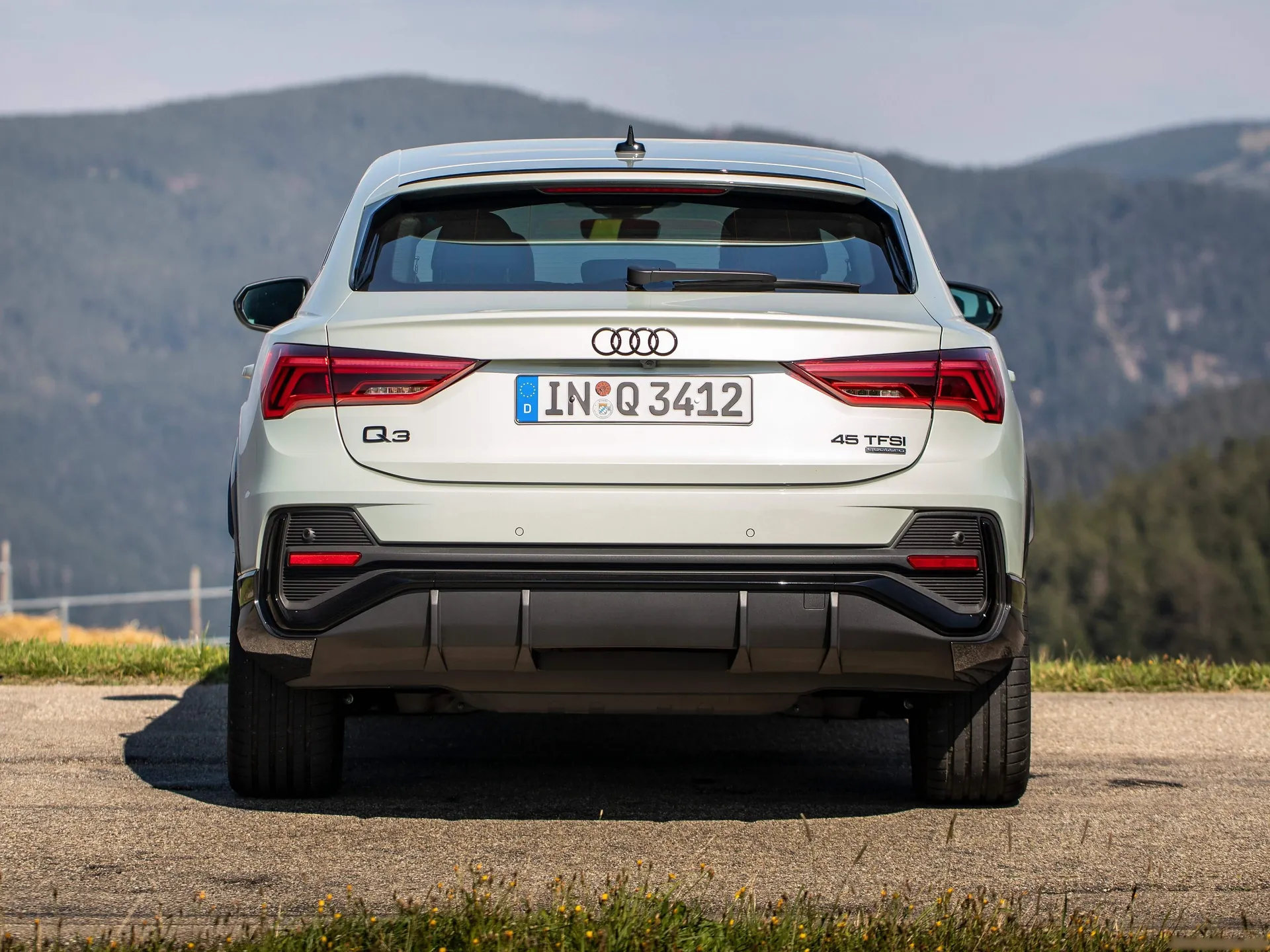 Audi Q3 Sportback (2020) – zezadu