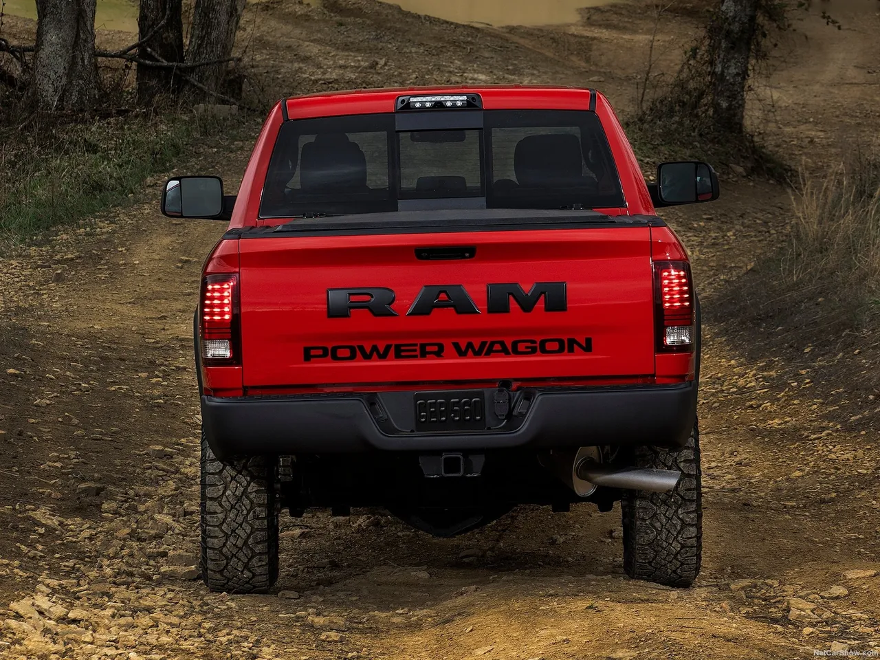 Ram Power Wagon (2017) – zezadu