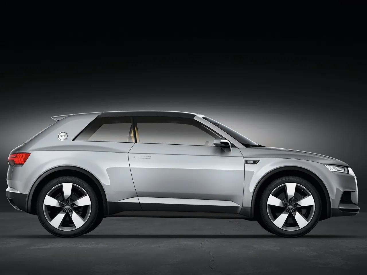 Audi Crosslane Coupe Concept (2012) – boční profil