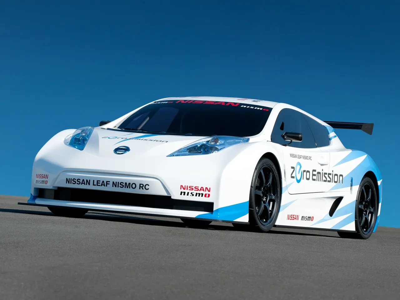Nissan Leaf Nismo RC Concept (2011)