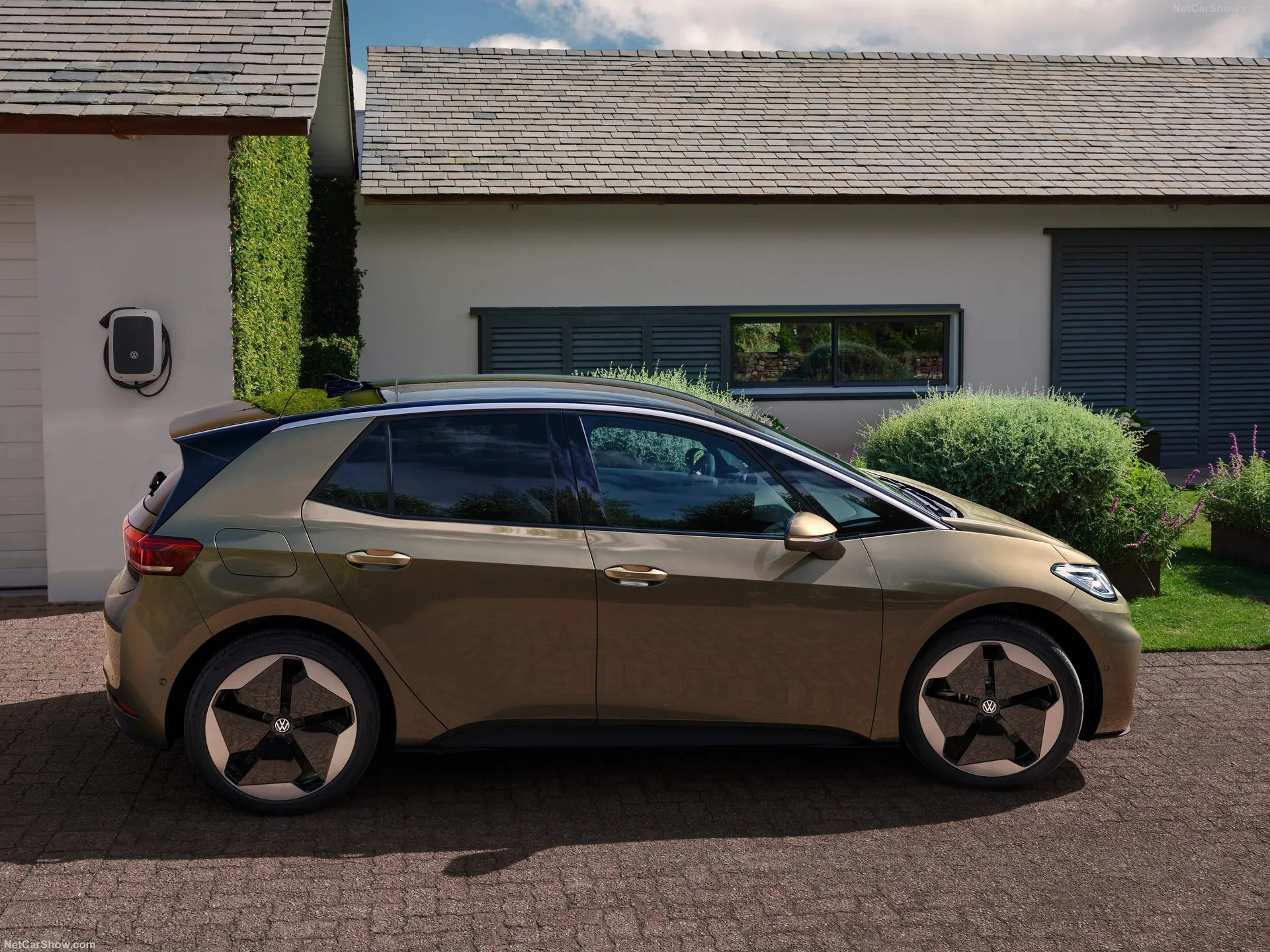 Volkswagen ID.3 (2024) – boční profil