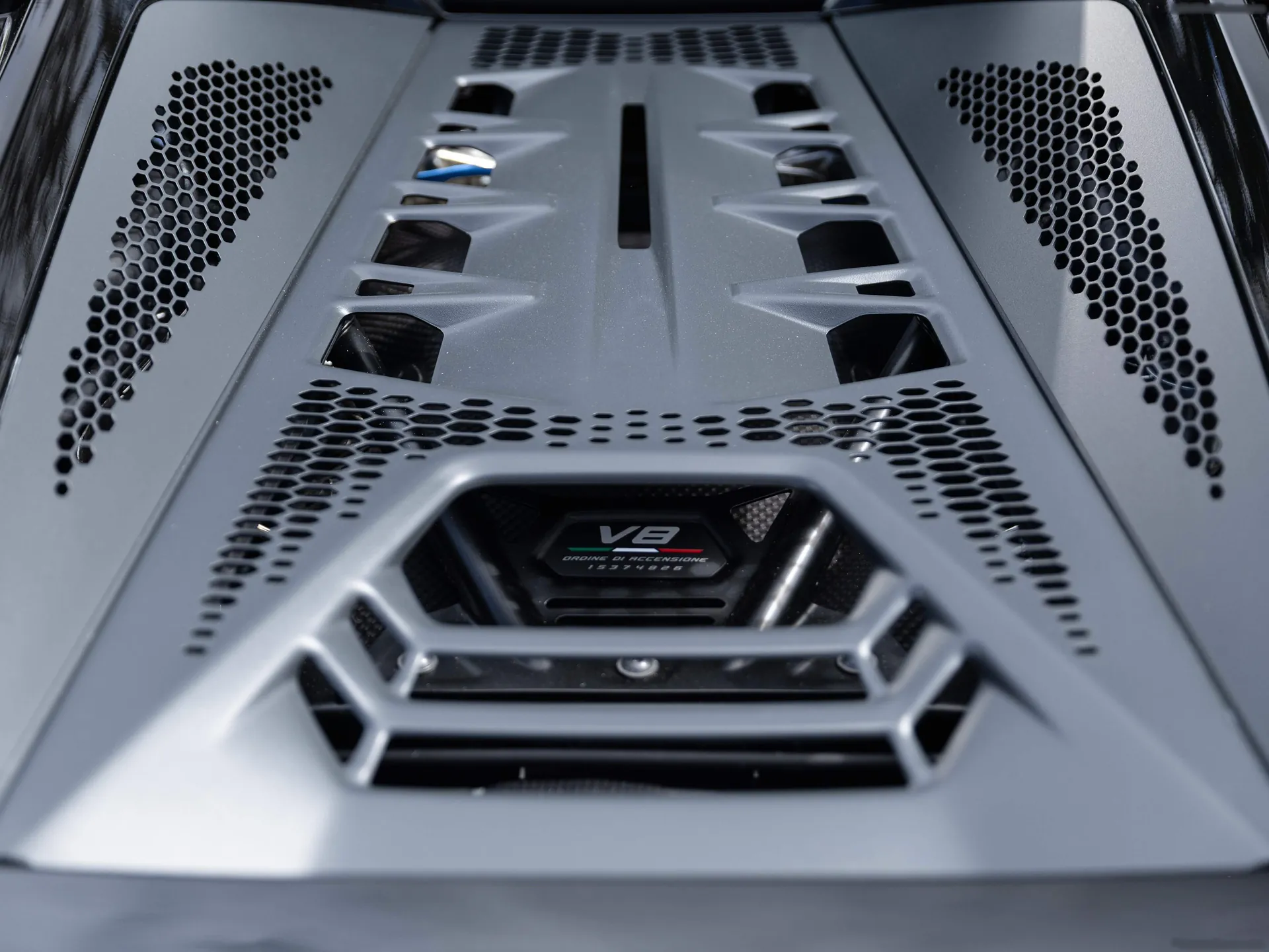 Lamborghini Temerario Tricolore (2026) – motorový prostor
