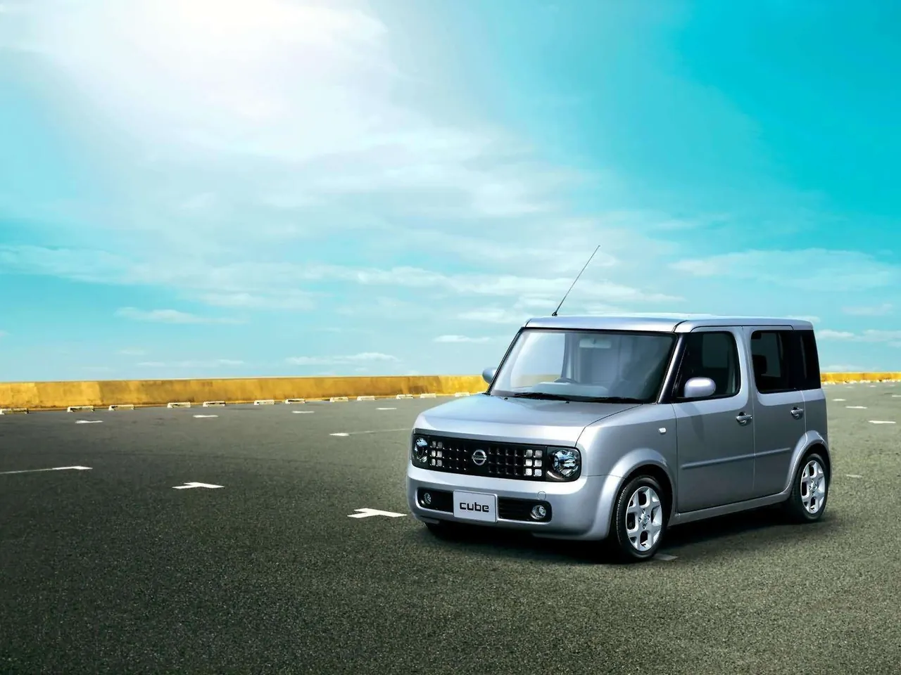 Nissan Cube (2003)