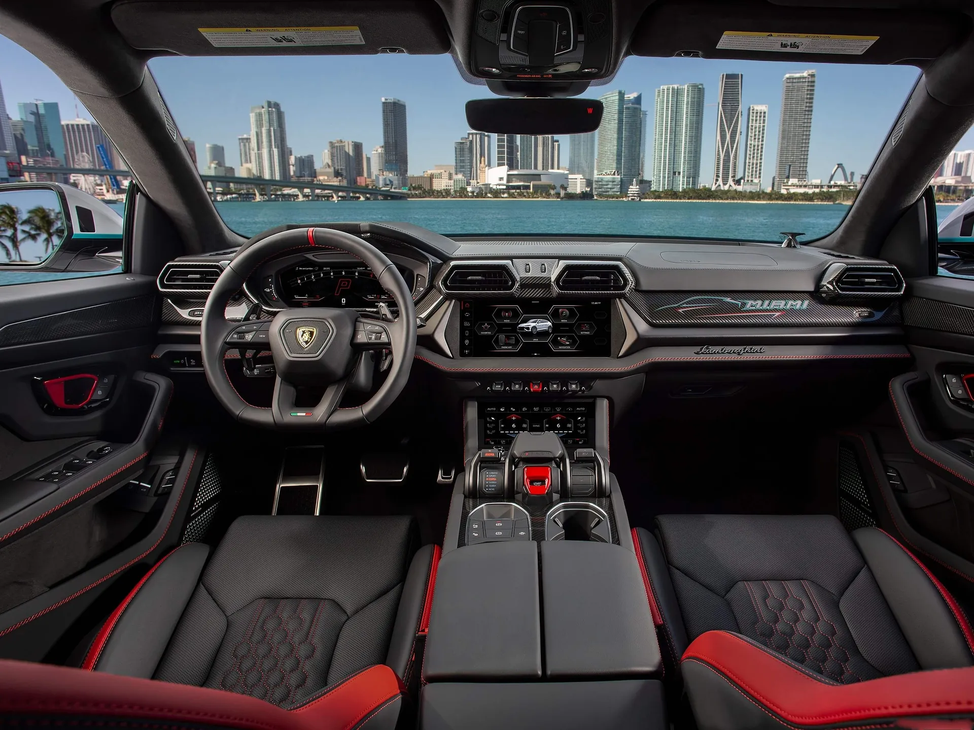 Lamborghini Urus SE Miami Art Basel (2024) – interiér