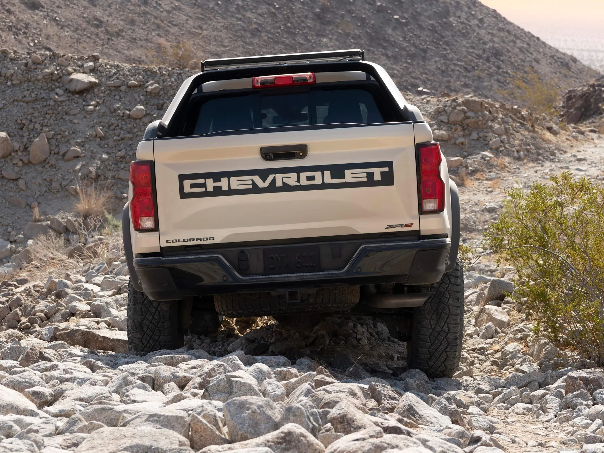 Chevrolet Colorado ZR2 (2023) – zezadu
