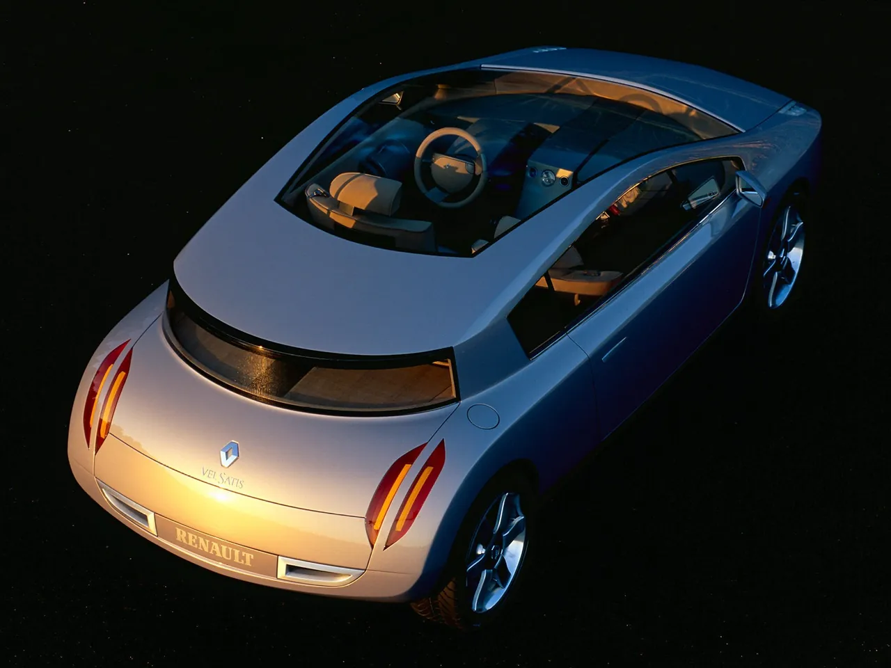 Renault Vel Satis Concept (1998) – zadní tříčtvrteční pohled