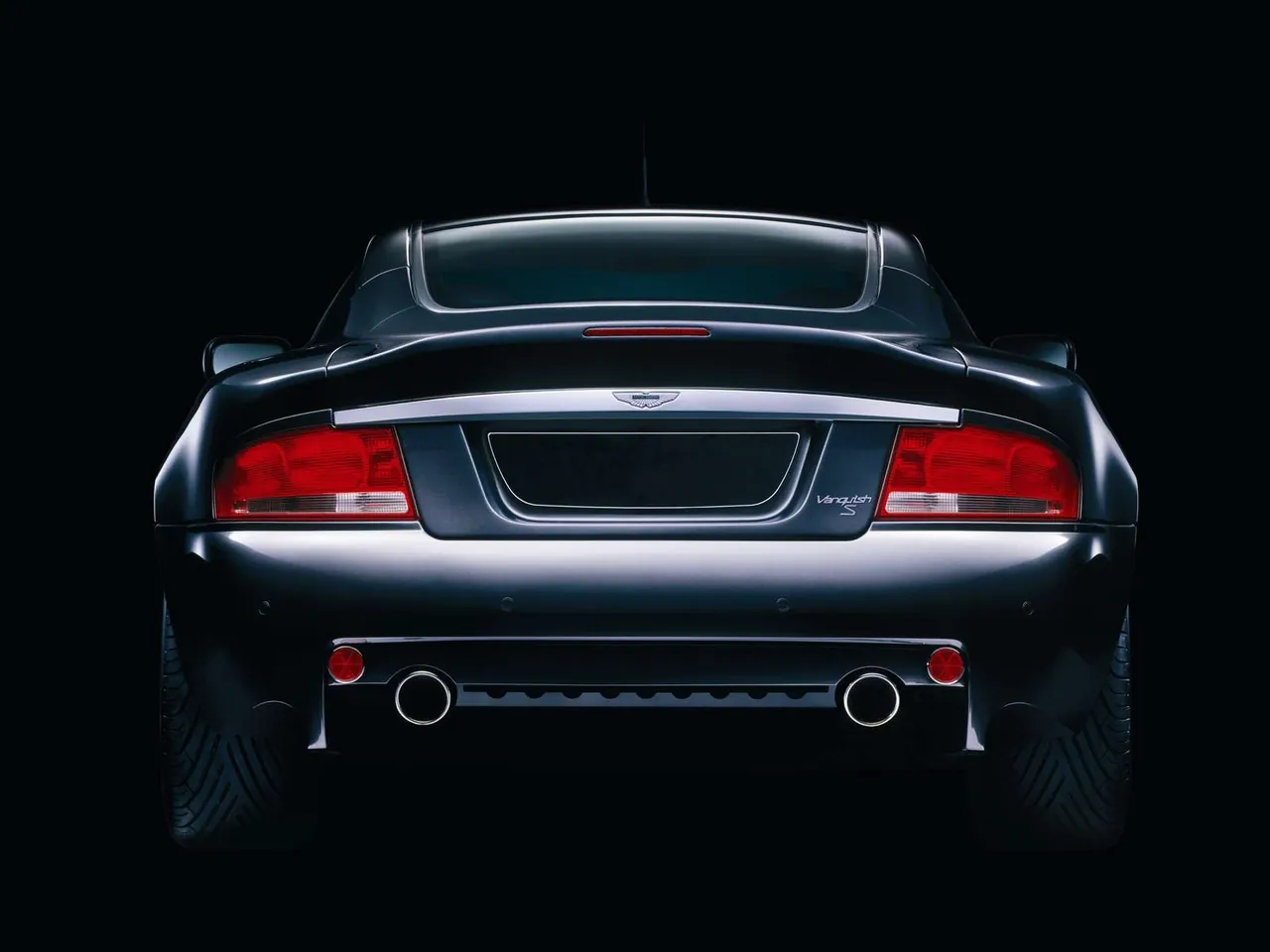 Aston Martin Vanquish S V12 (2004) – zezadu