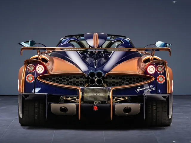 Pagani Huayra 70 Derecho (2026)