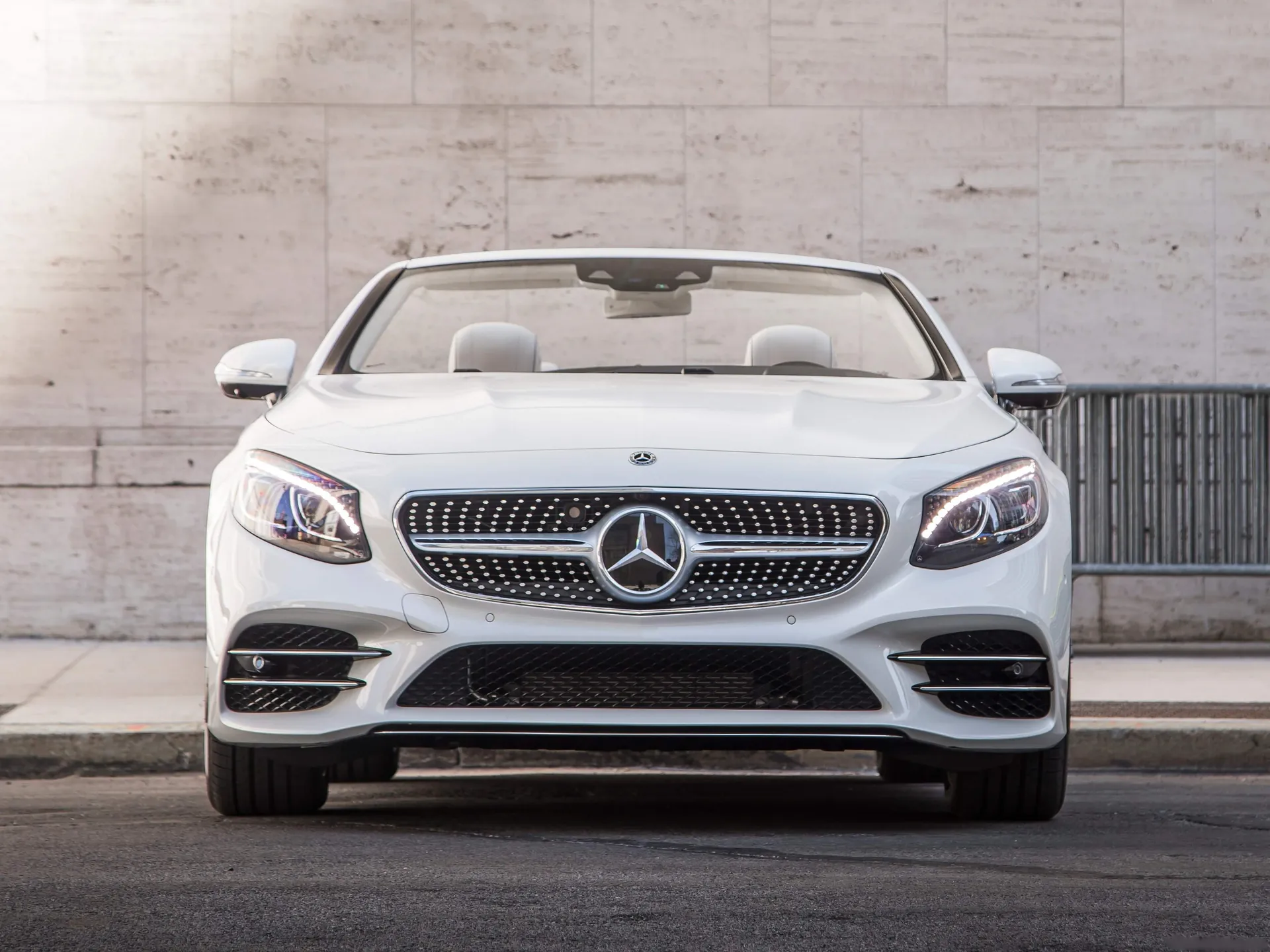 Mercedes-Benz S-Class Cabriolet (2018) – zepředu