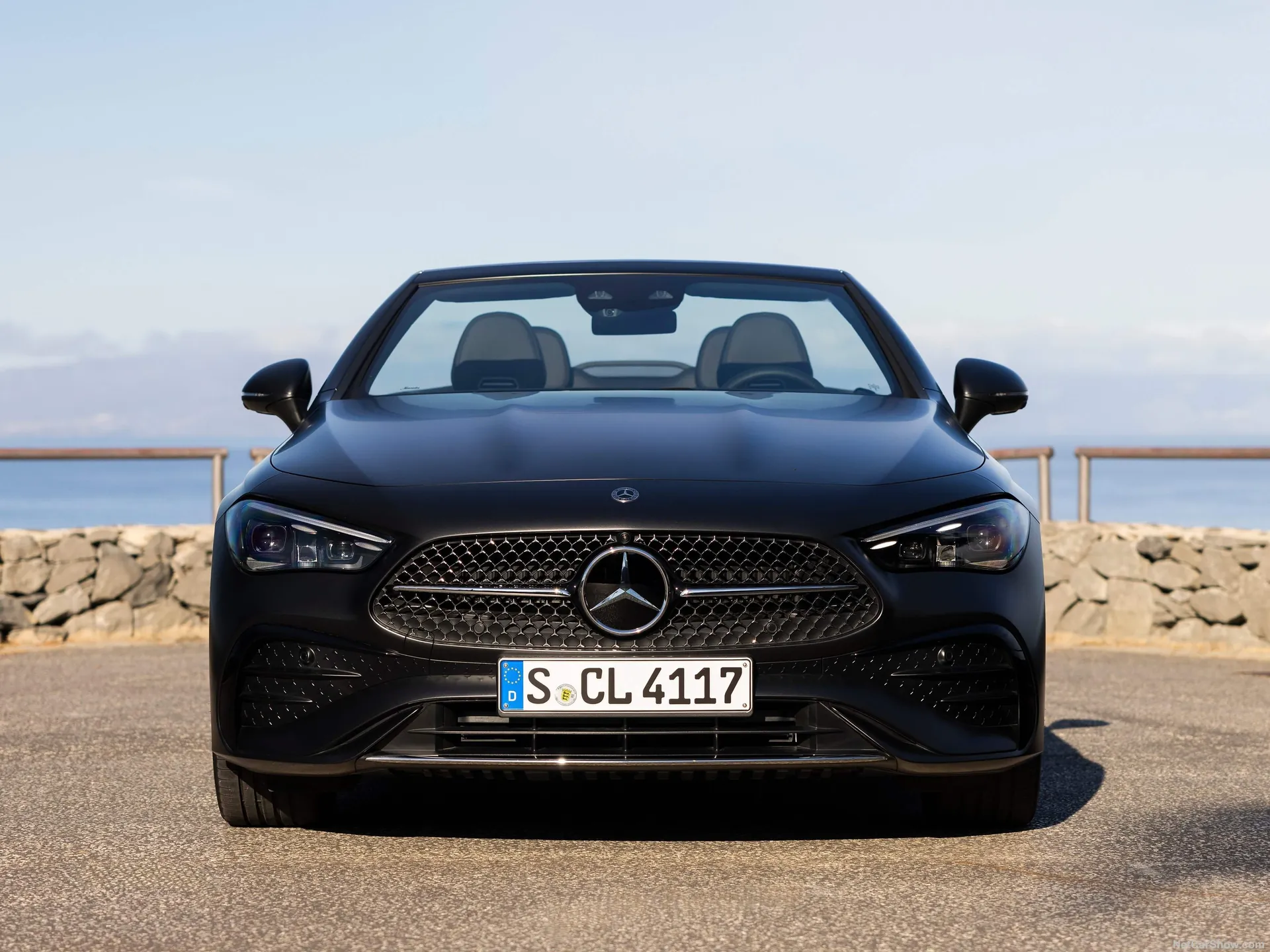 Mercedes-Benz CLE Cabriolet (2024) – zepředu