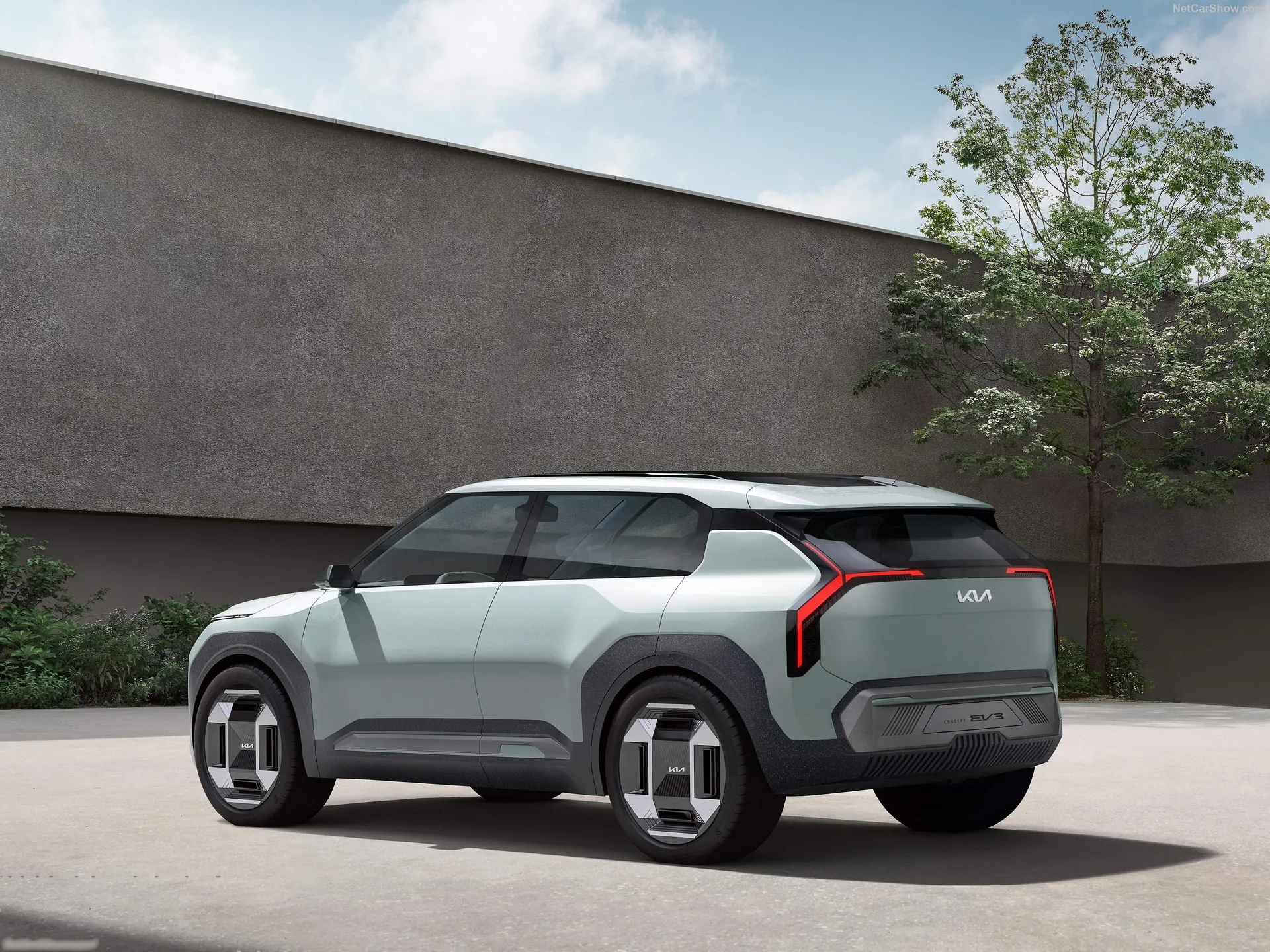 Kia EV3 Concept (2023) – zadní tříčtvrteční pohled