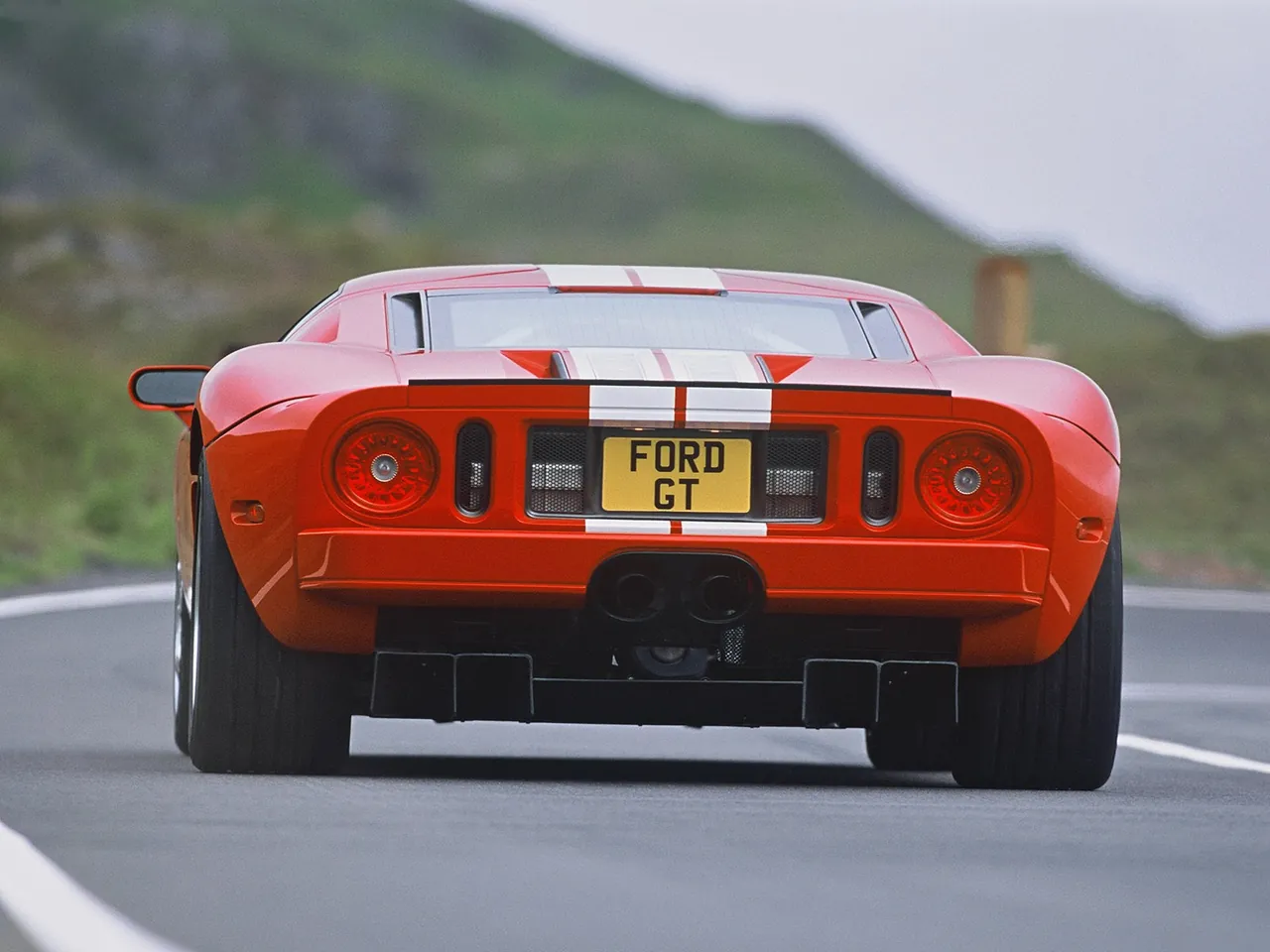 Ford GT (2005) – zezadu