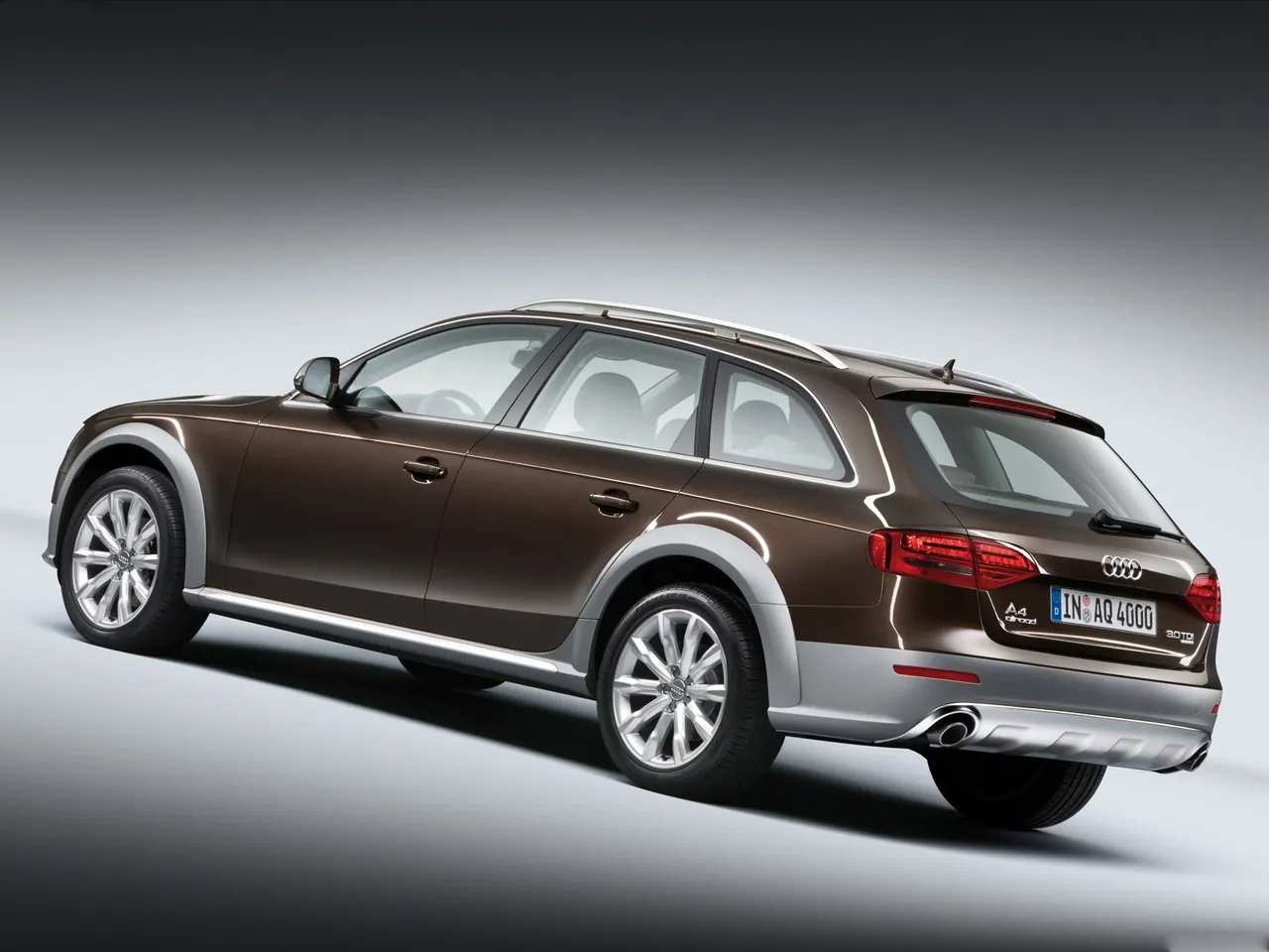 Audi A4 allroad quattro (2010) – zadní tříčtvrteční pohled