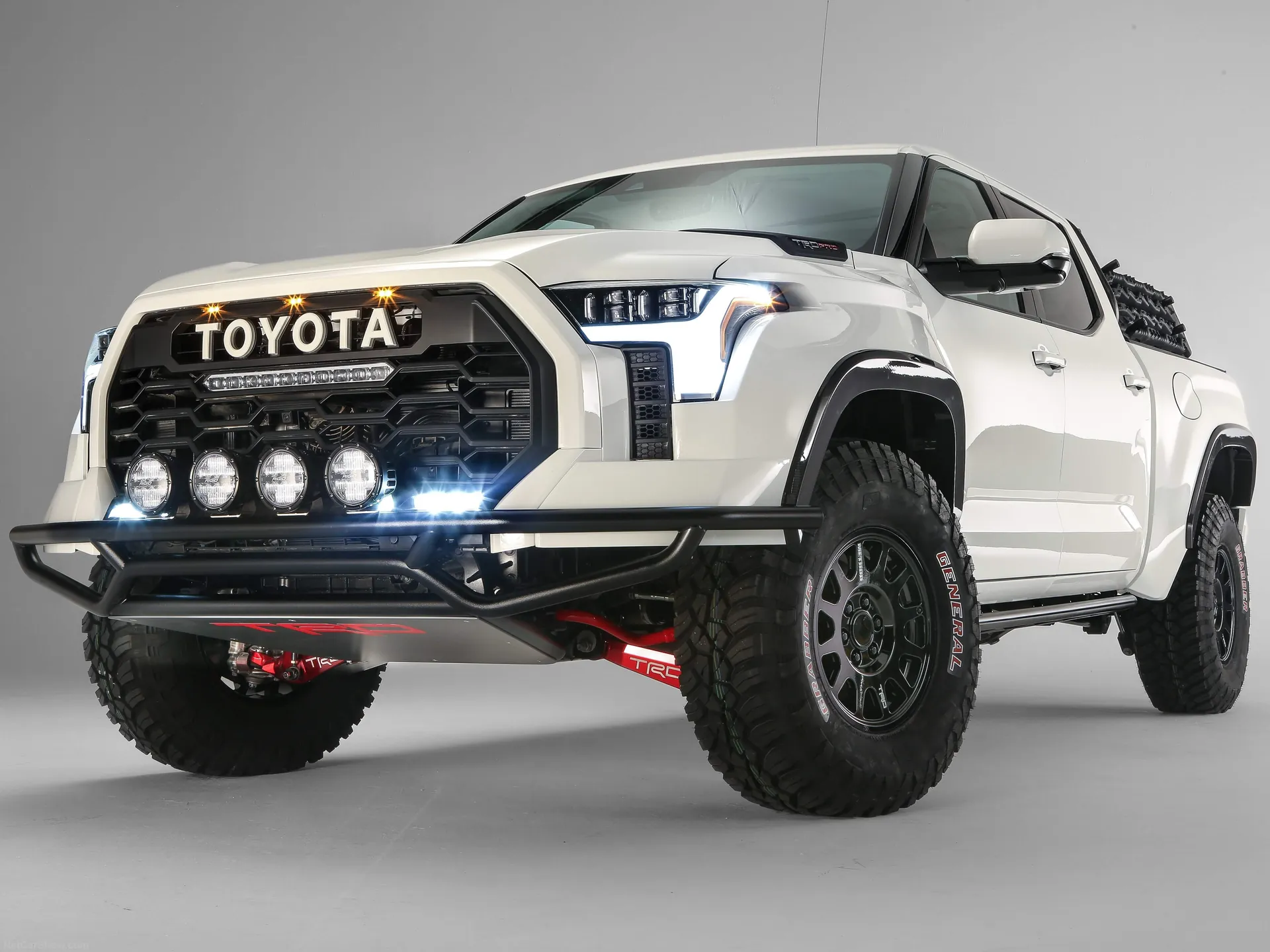 Toyota Tundra TRD Desert Chase SEMA Concept (2021)