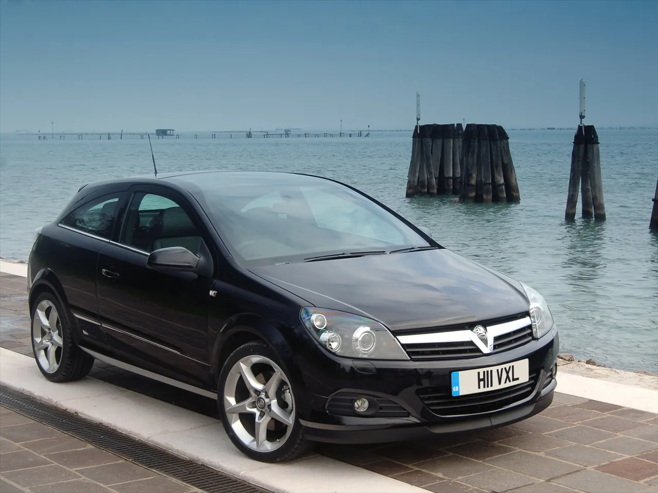 Vauxhall Astra Panoramic (2006)