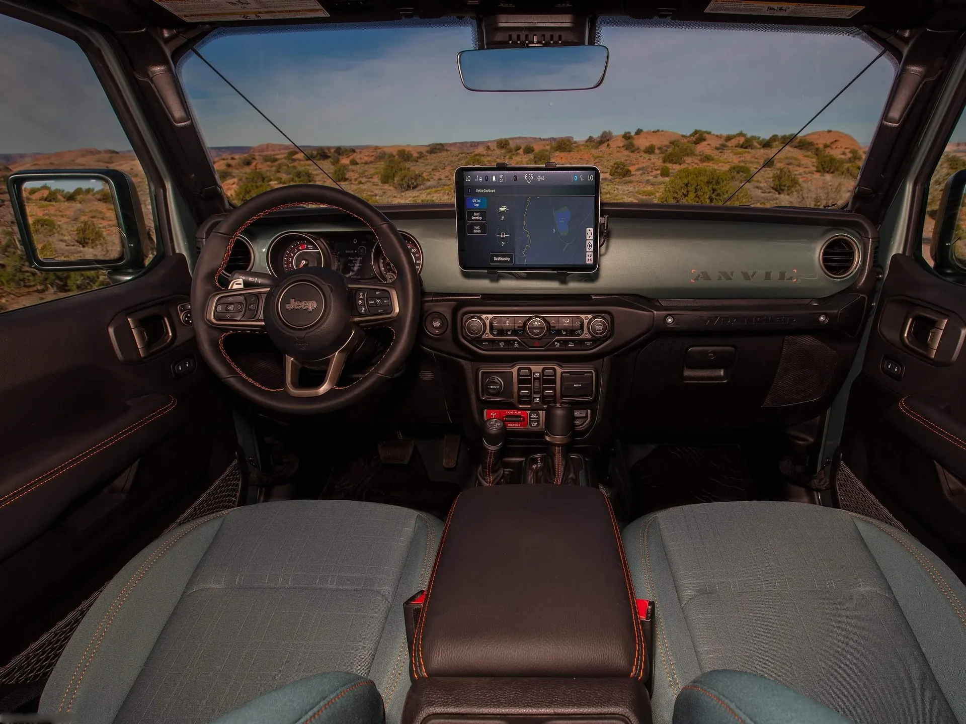 Jeep Wrangler Anvil 715 Concept (2026) – interiér