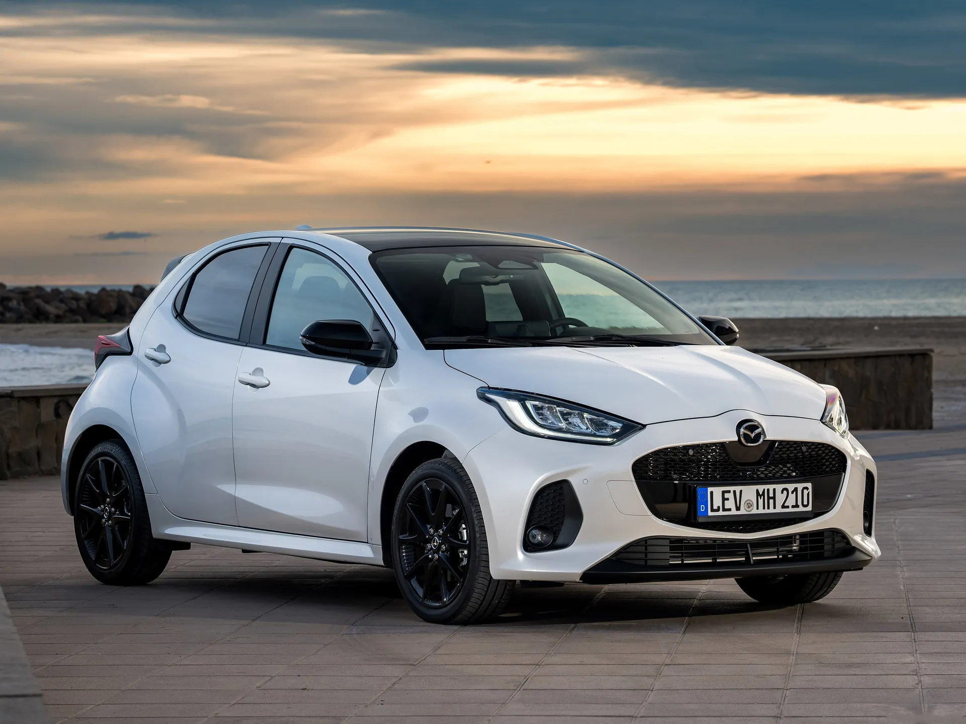 Mazda 2 Hybrid (2026)