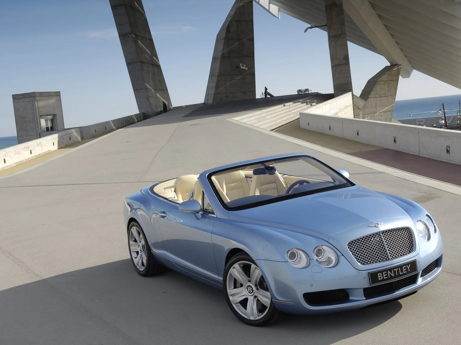 Bentley Continental GTC (2006)