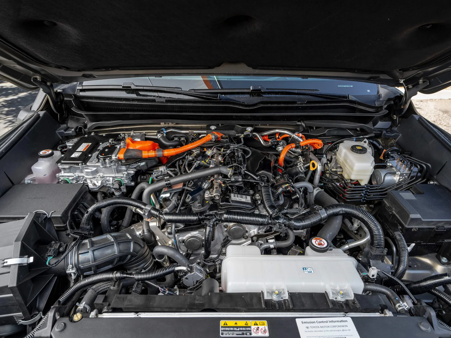 Toyota Tacoma i-FORCE MAX TrailHunter (2024) – motor