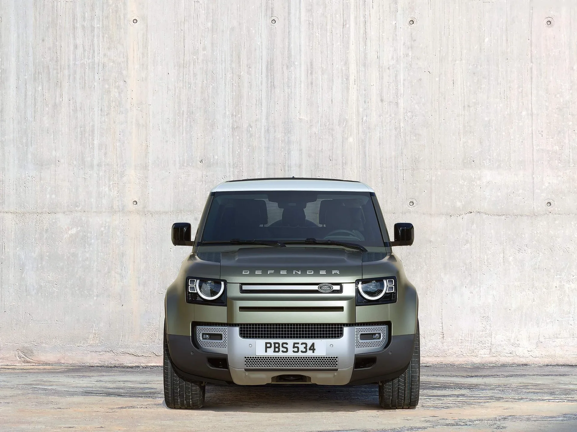 Land Rover Defender 90 (2020) - Front