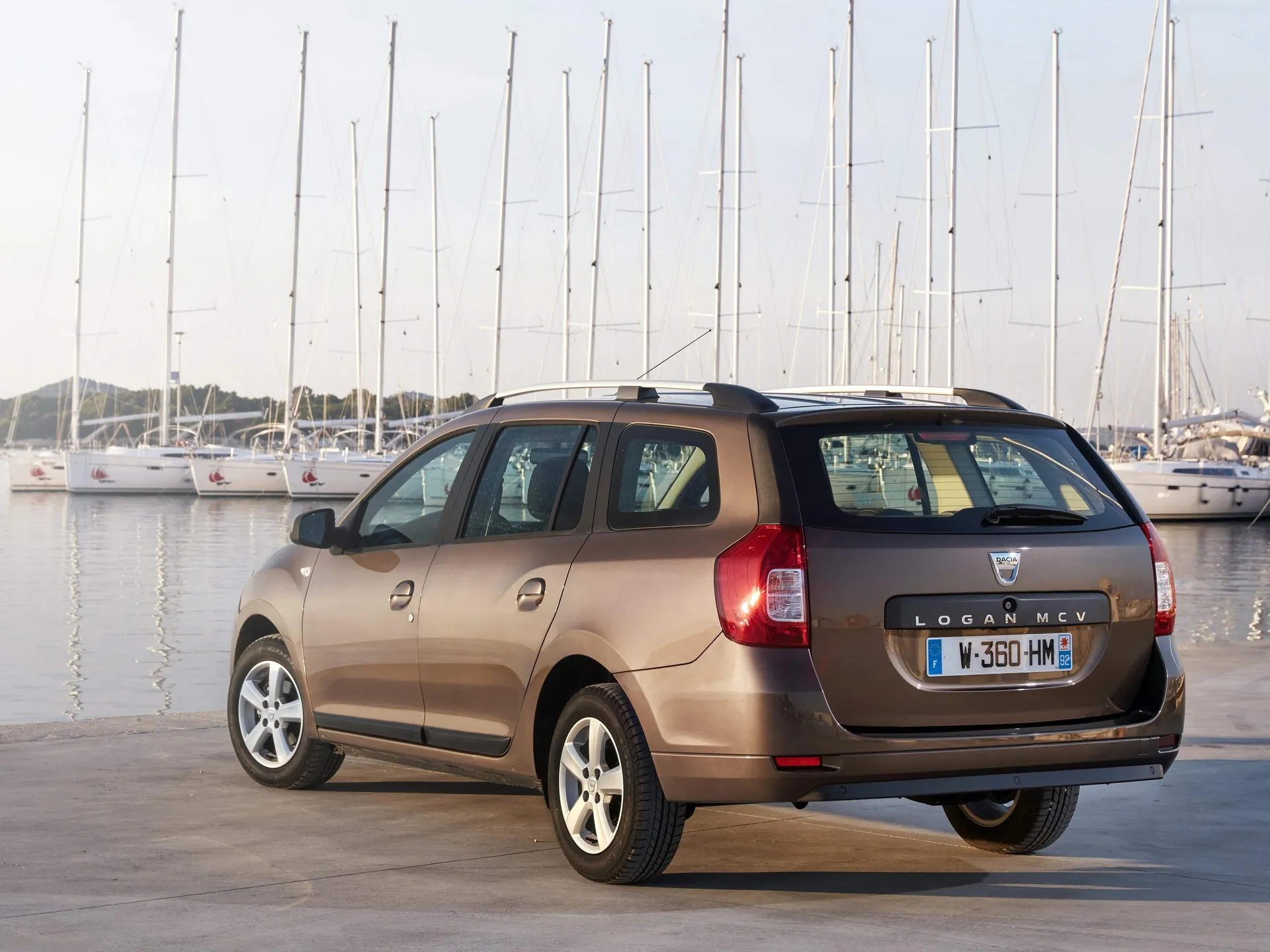 Dacia Logan MCV (2017) – zadní tříčtvrteční pohled