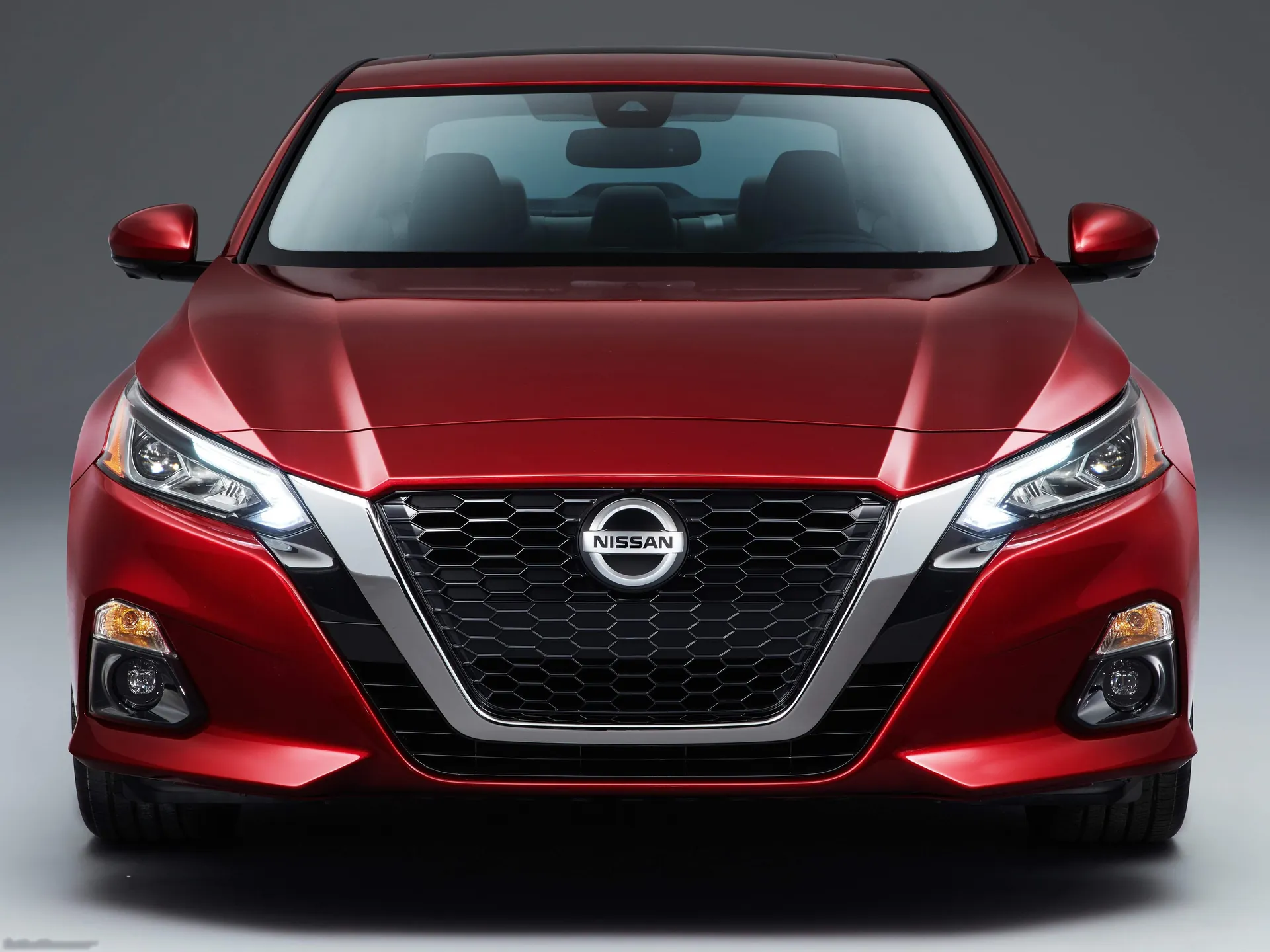 Nissan Altima (2019) – zepředu