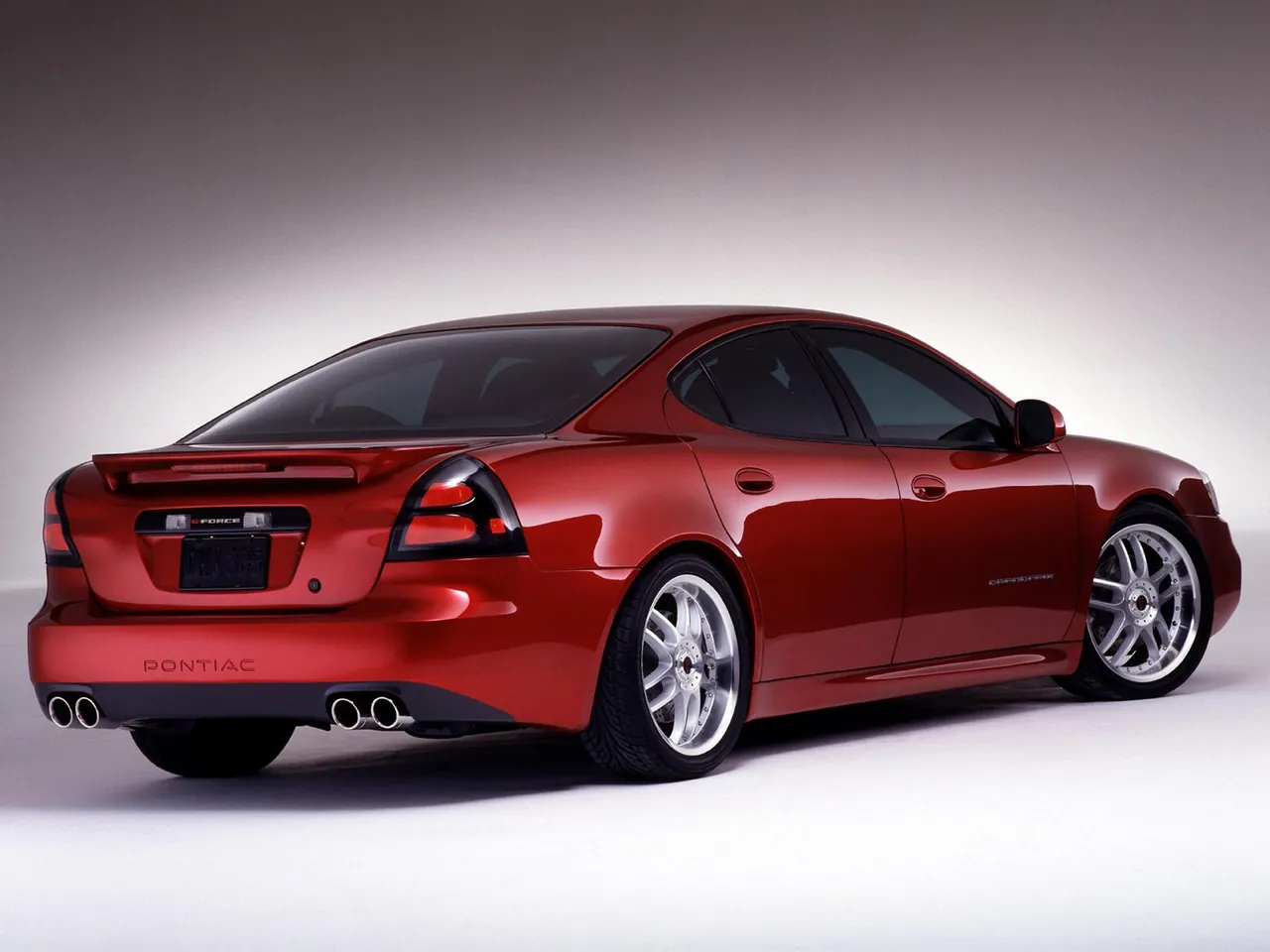 Pontiac Grand Prix G-Force Concept (2002) – zadní tříčtvrteční pohled