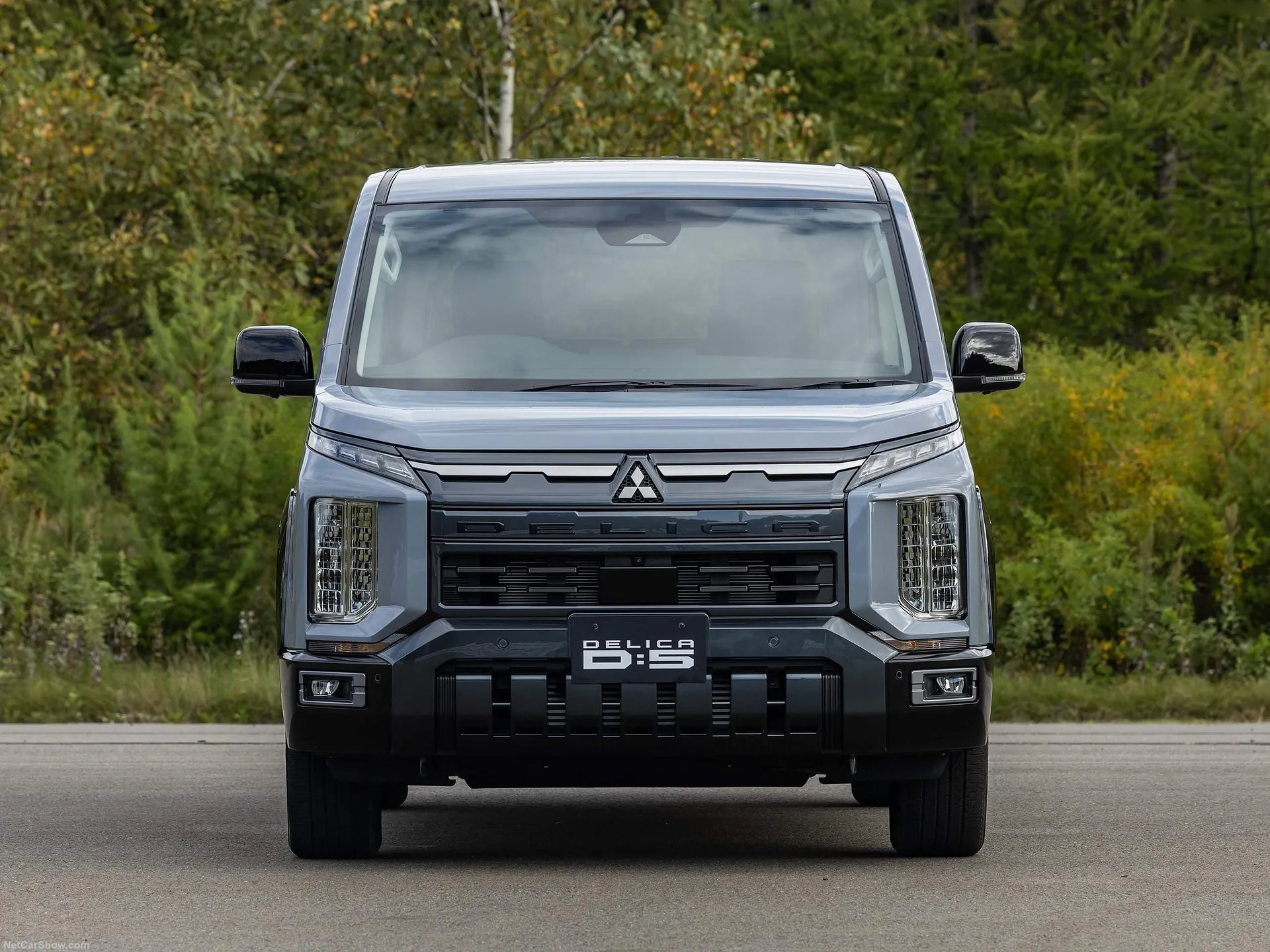 Mitsubishi Delica D5 Concept (2025) – zepředu