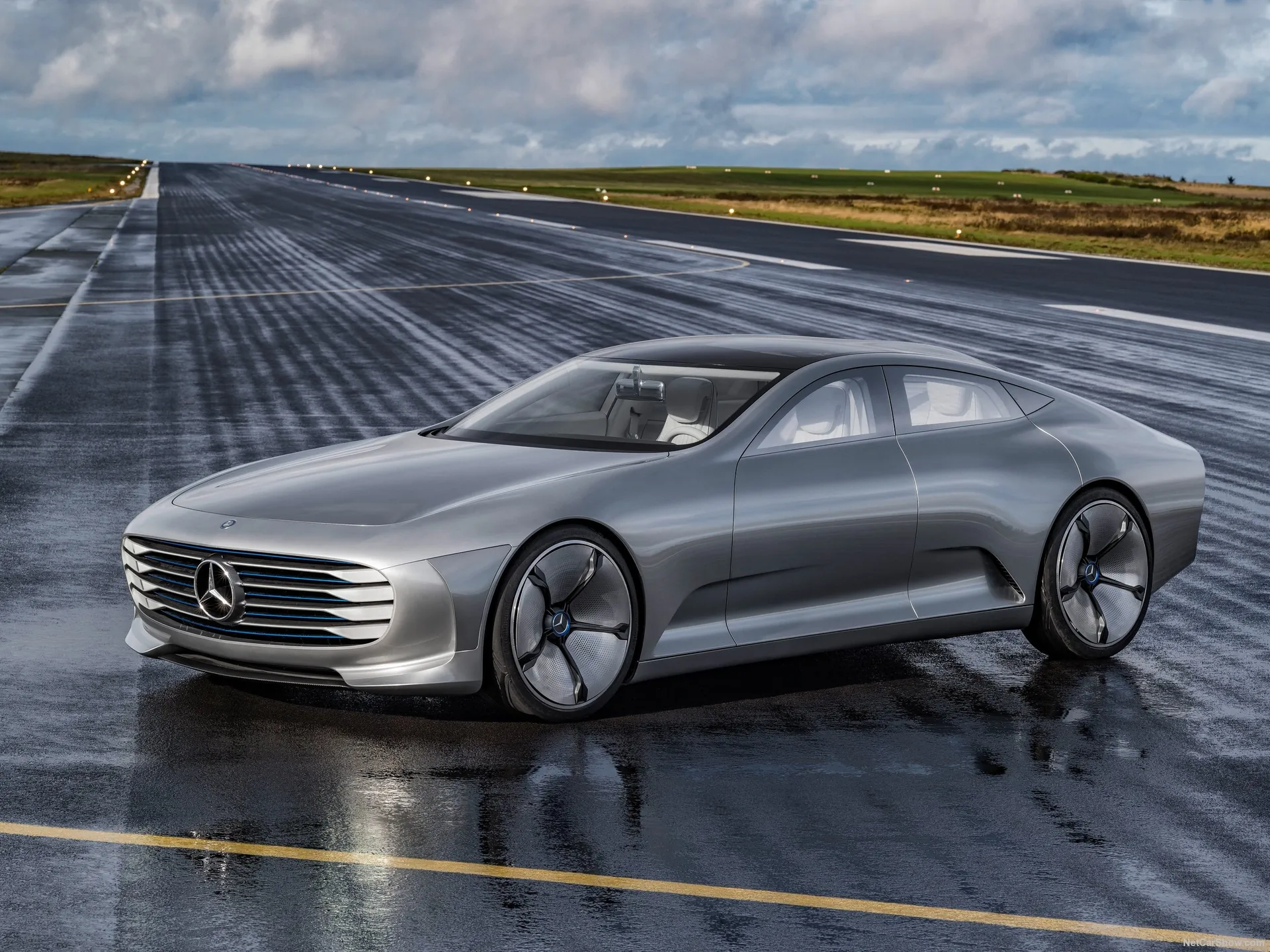 Mercedes-Benz IAA Concept (2015)