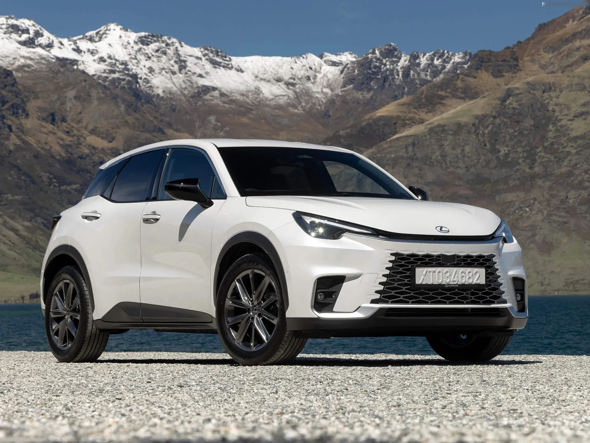 Lexus LBX (2025)