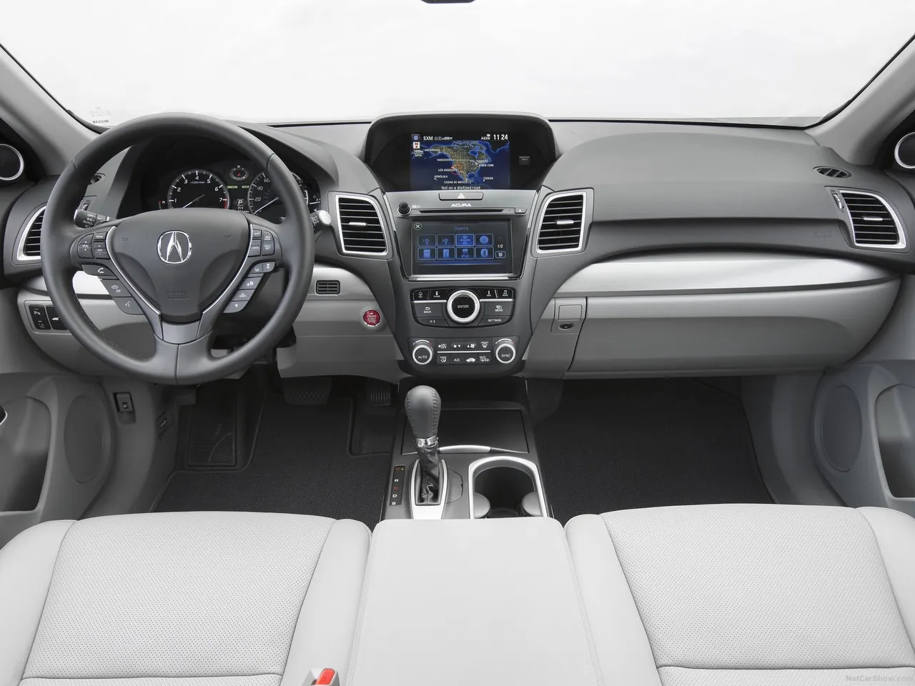 Acura RDX (2016) – interiér